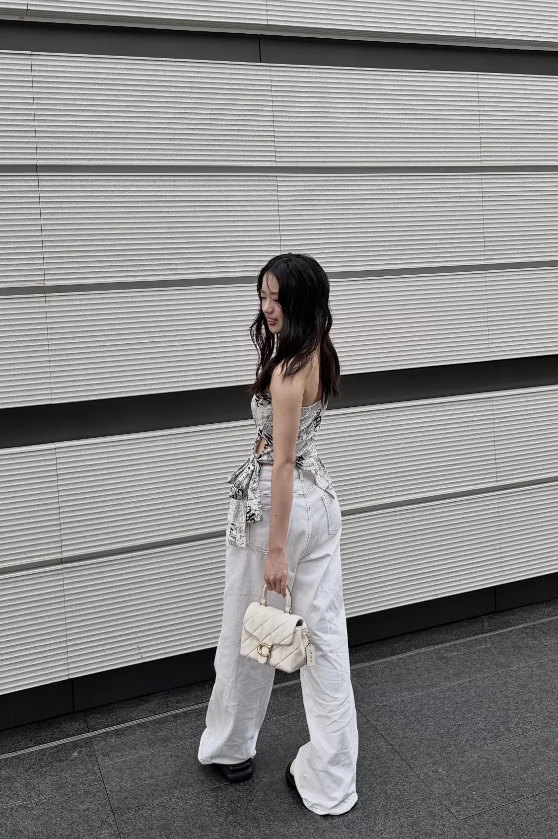 코치 퀼팅 플랩 체인 백 상세 이미지 95