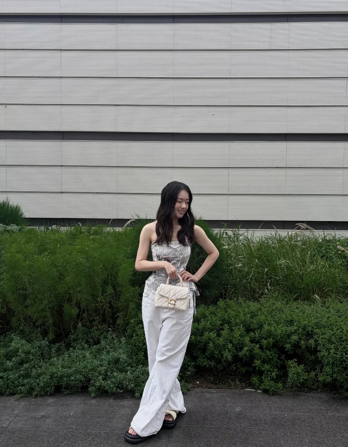 코치 퀼팅 플랩 체인 백 상세 이미지 94