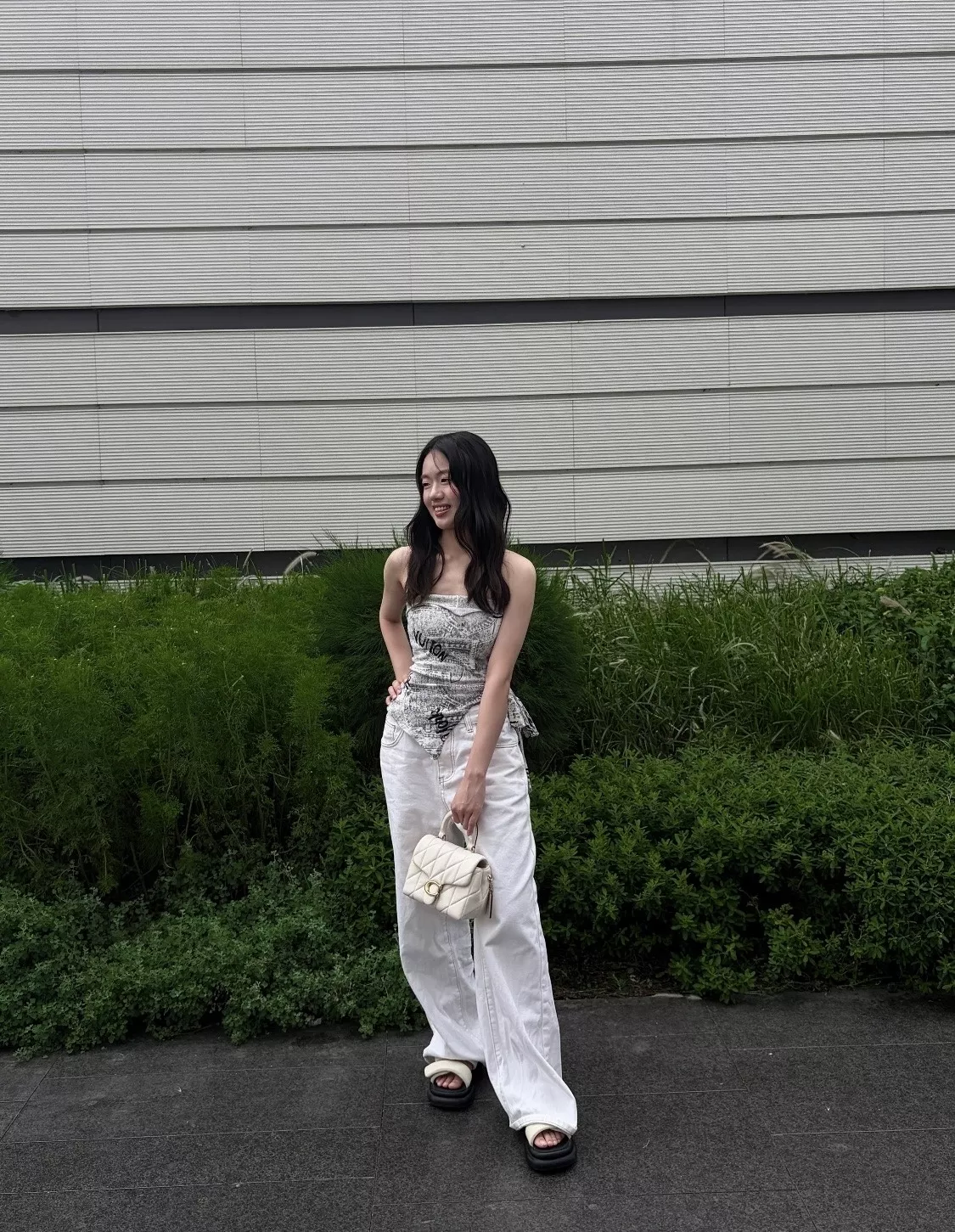 코치 퀼팅 플랩 체인 백 상세 이미지 96