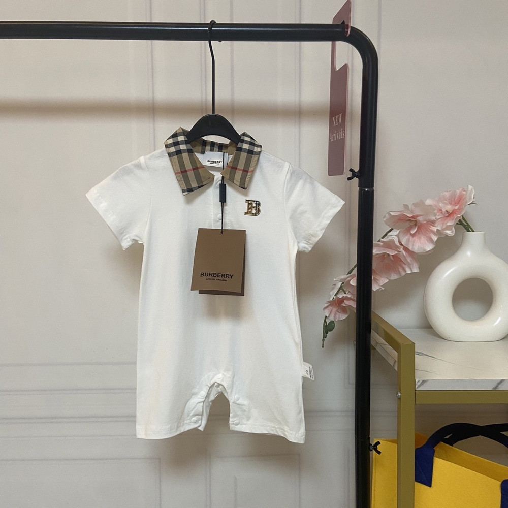 버버리 영국풍 체크 카라 베이비 슈트
