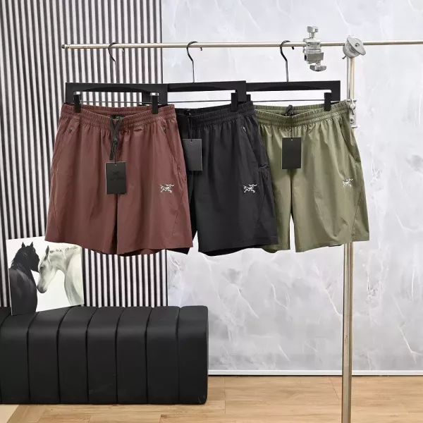 아크테릭스 자수 로고 아웃도어 속건 반바지