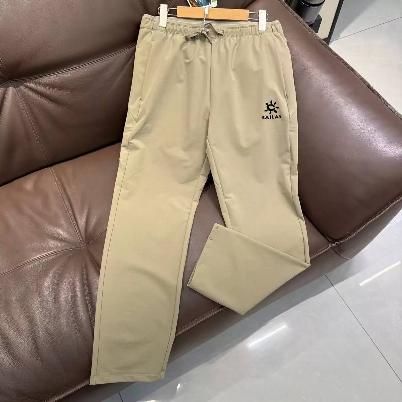 카일라스 아웃도어 삼방 기능성 롱팬츠 상세 이미지 3