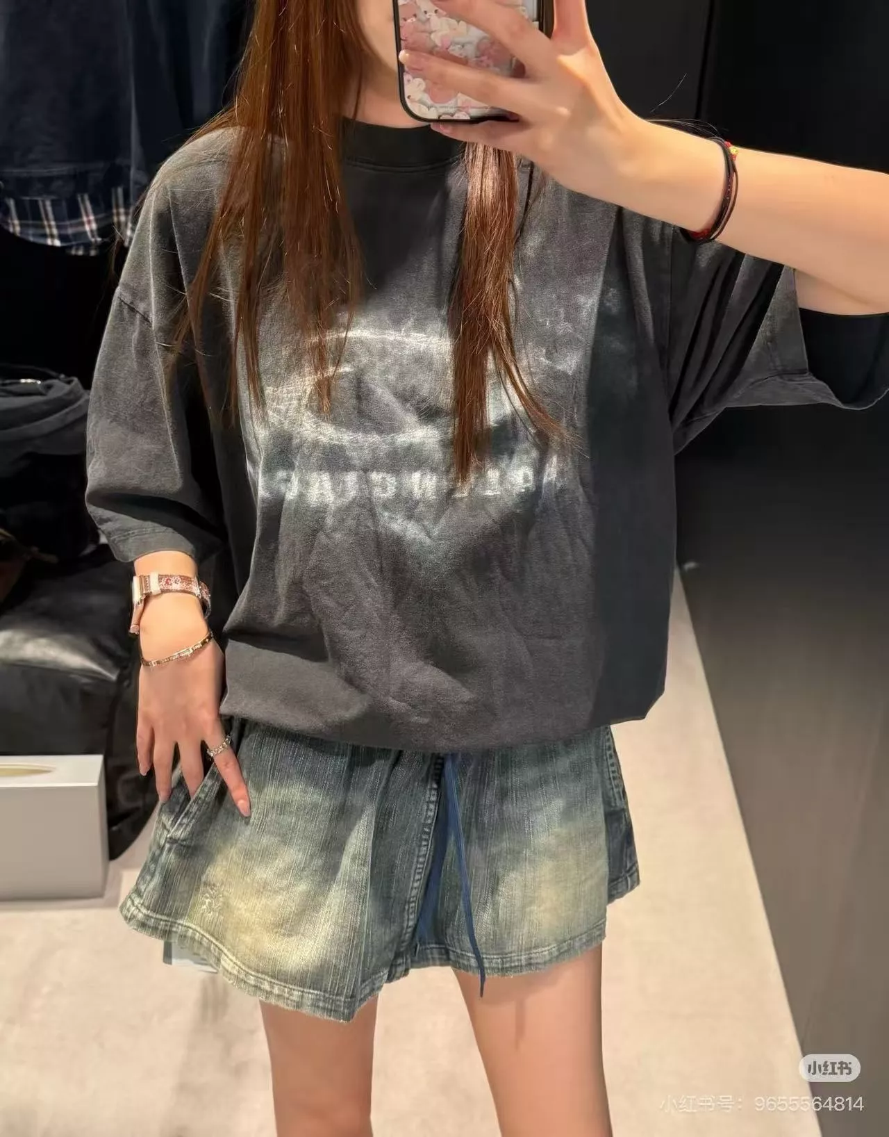 발렌시아가 스모그 로고 프린트 라운드넥 반팔 상의 상세 이미지 18