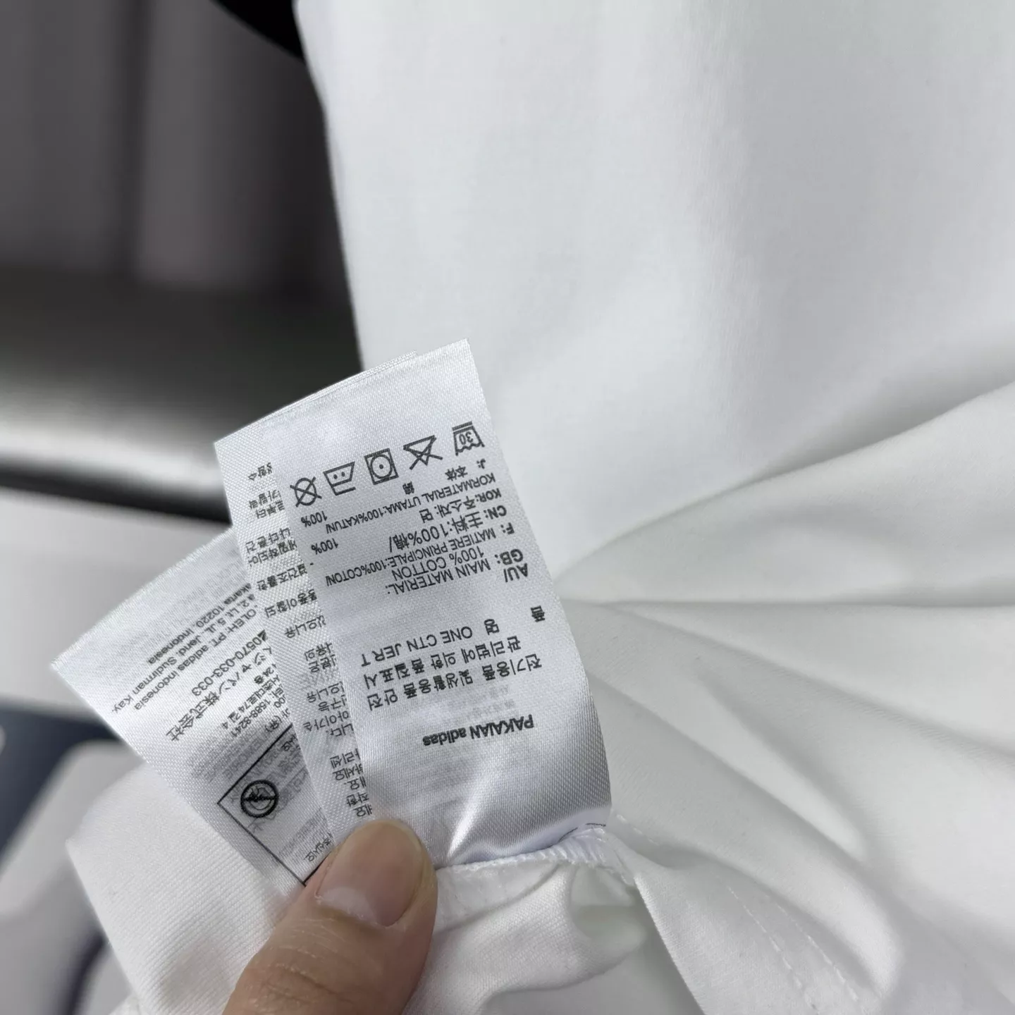 아디다스 브이넥 슬림핏 크롭 반팔 탑 상세 이미지 7