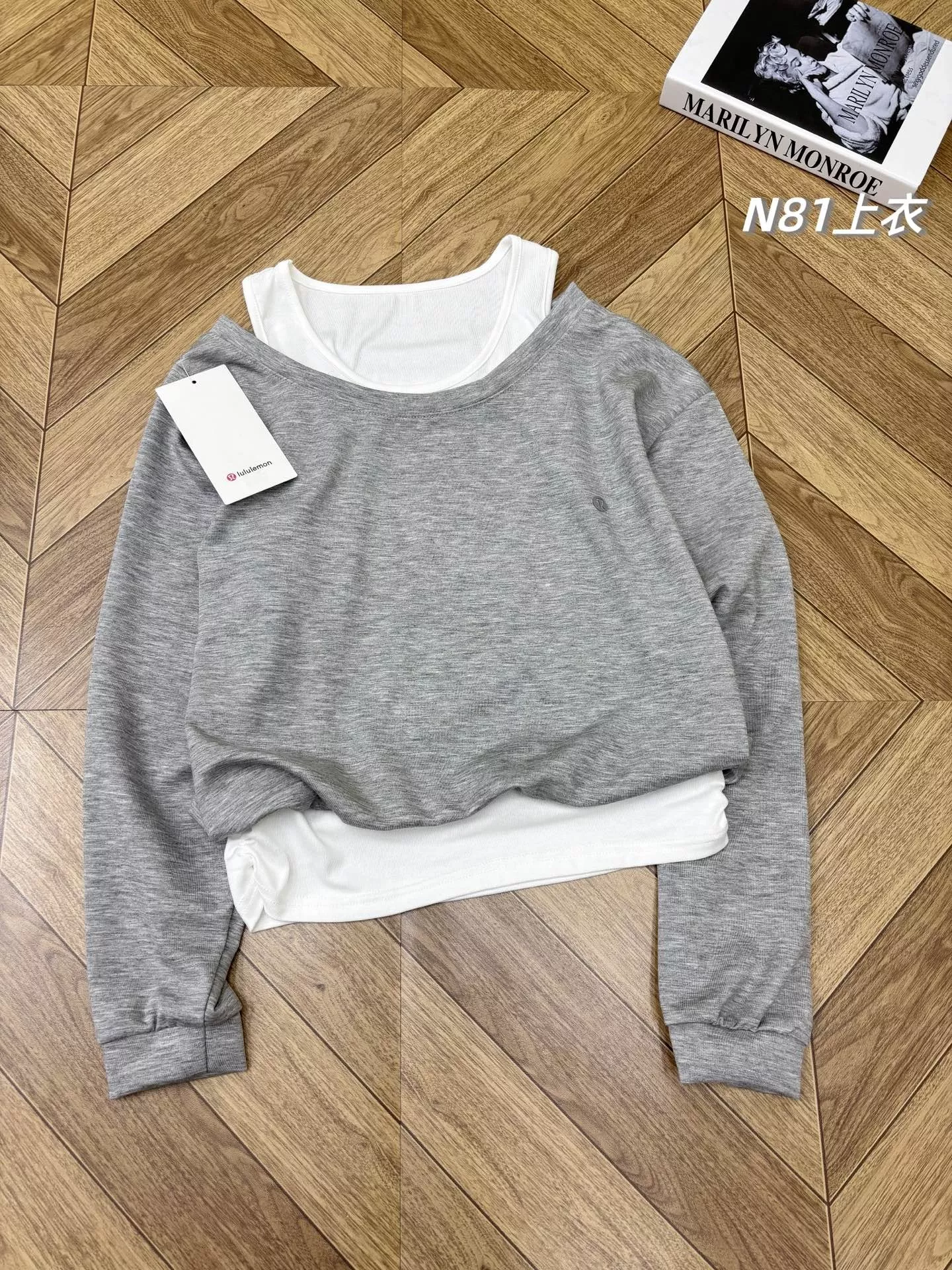 룰루레몬 오프숄더 레이어드 상의 상세 이미지 3