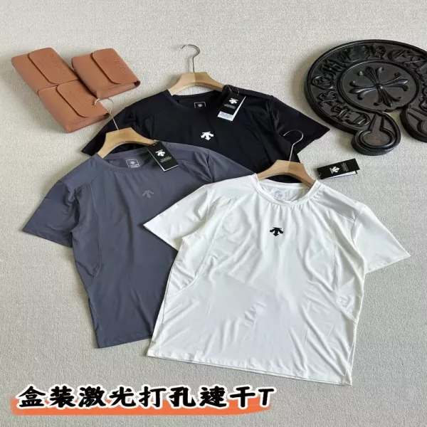 데상트 레이저 통기공 기능성 트레이닝 반팔