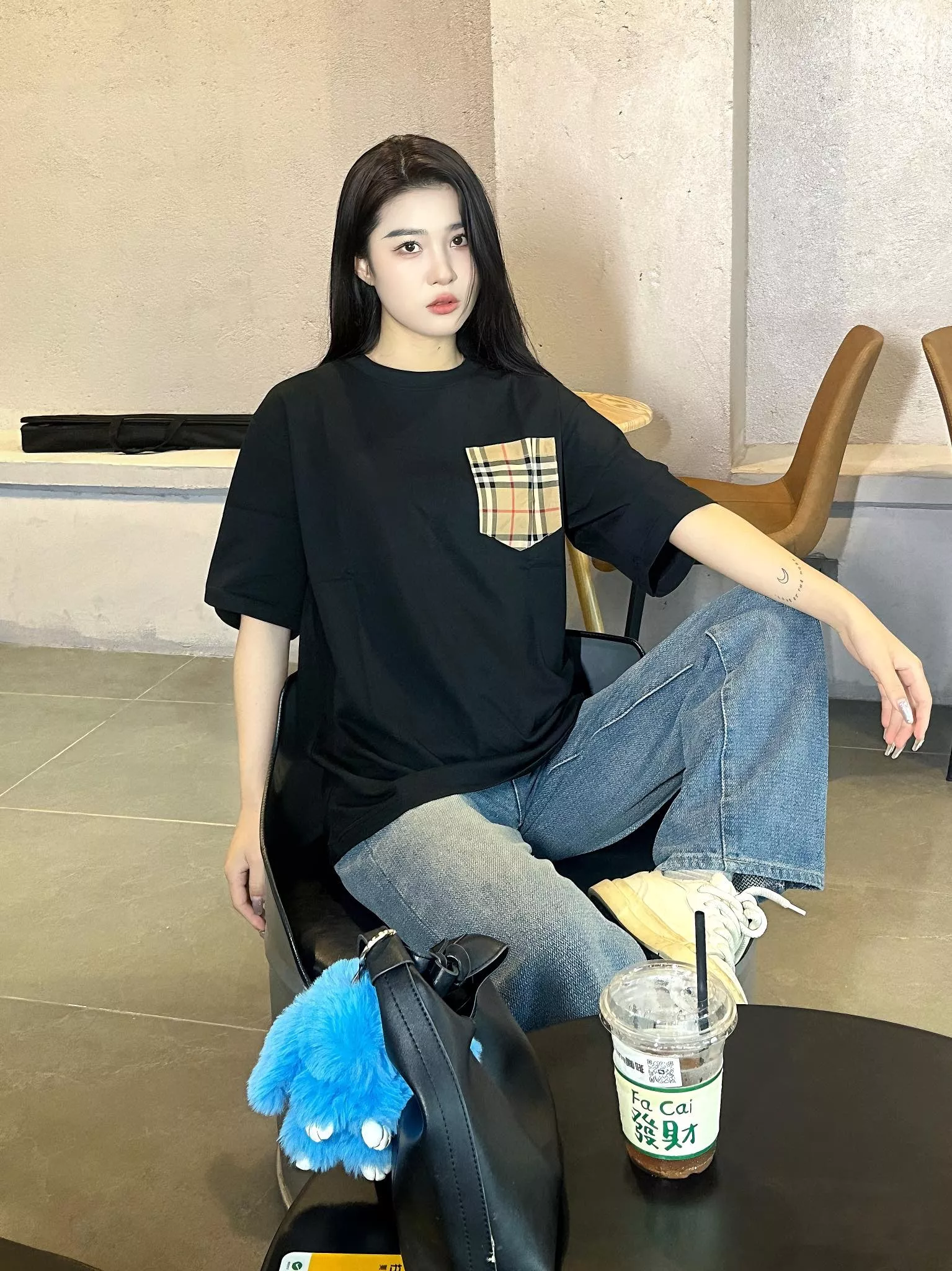버버리 체크 포켓 포인트 반팔 상의 상세 이미지 18