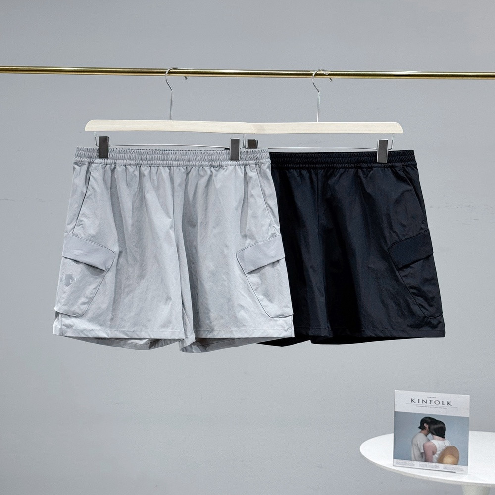 데상트 러닝 우븐 쇼츠
