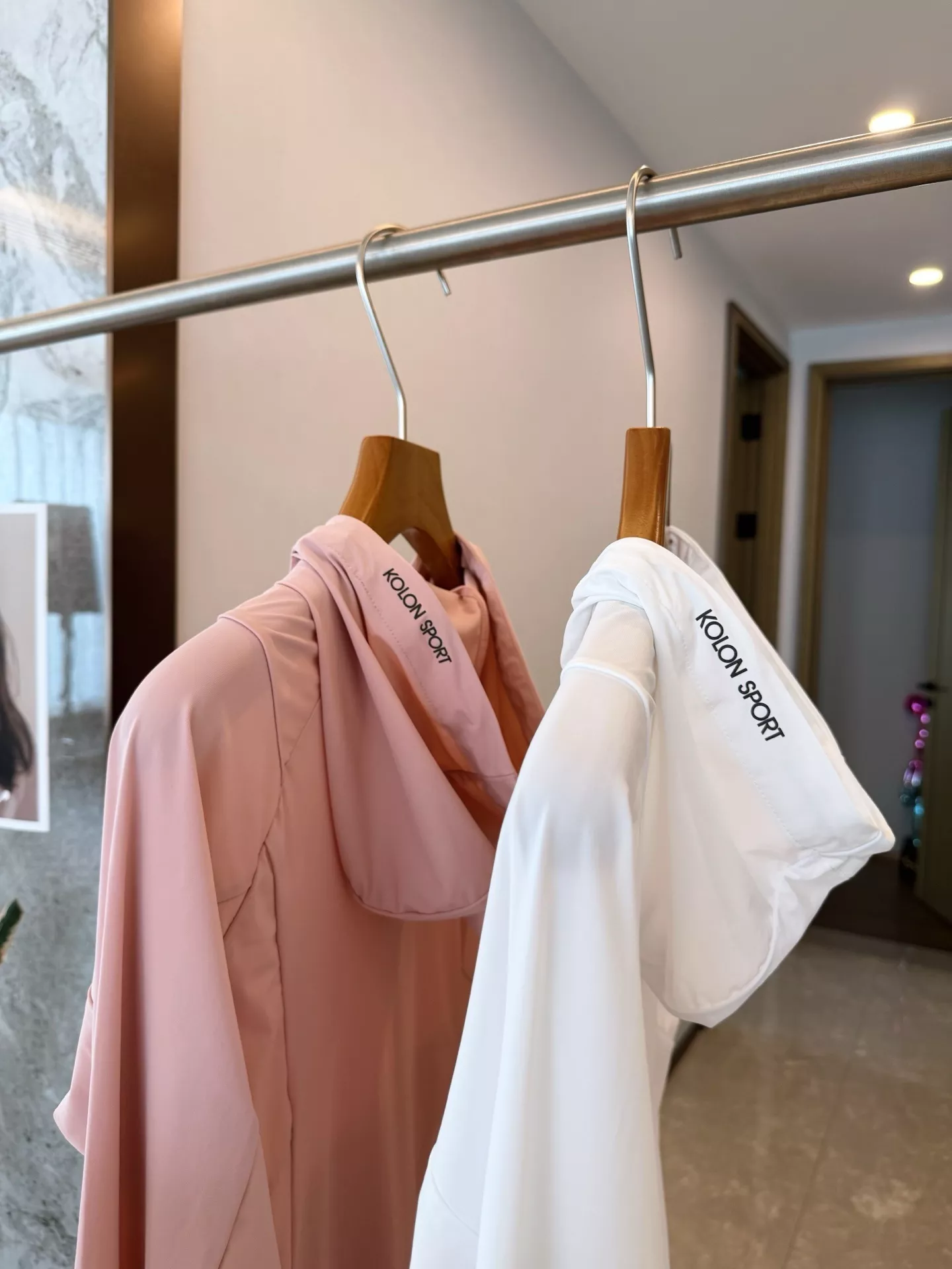 코오롱스포츠 냉감 후드 집업 아우터 상세 이미지 7