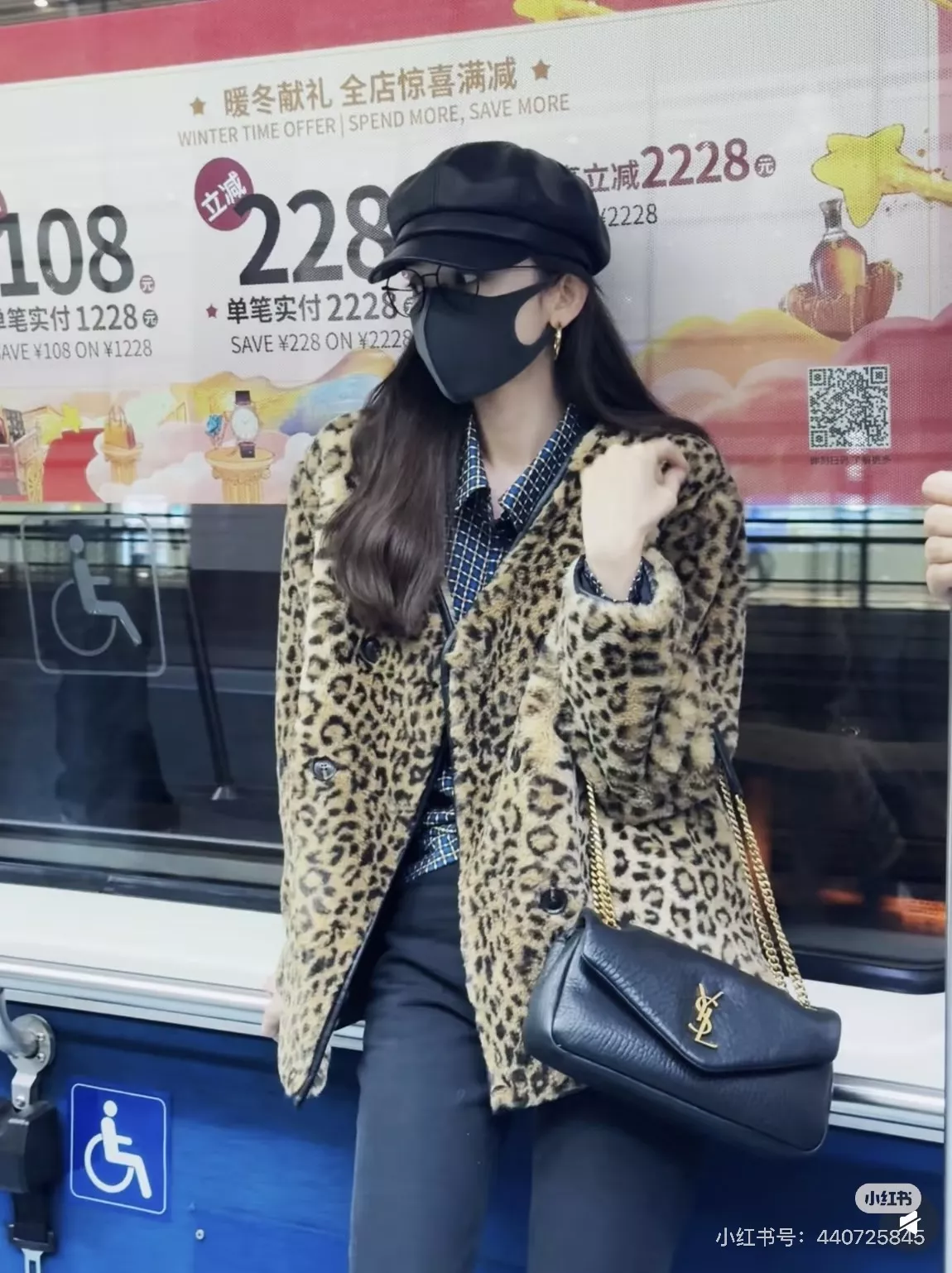 입생로랑 칼립소 핸드백 상세 이미지 17