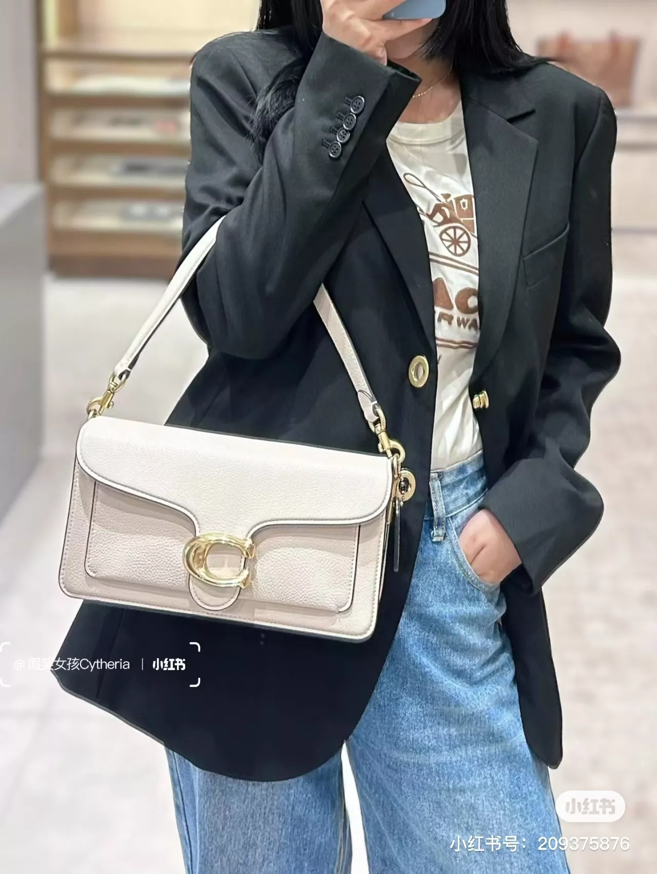 코치 태비 링 장식 더블 스트랩 백 상세 이미지 20
