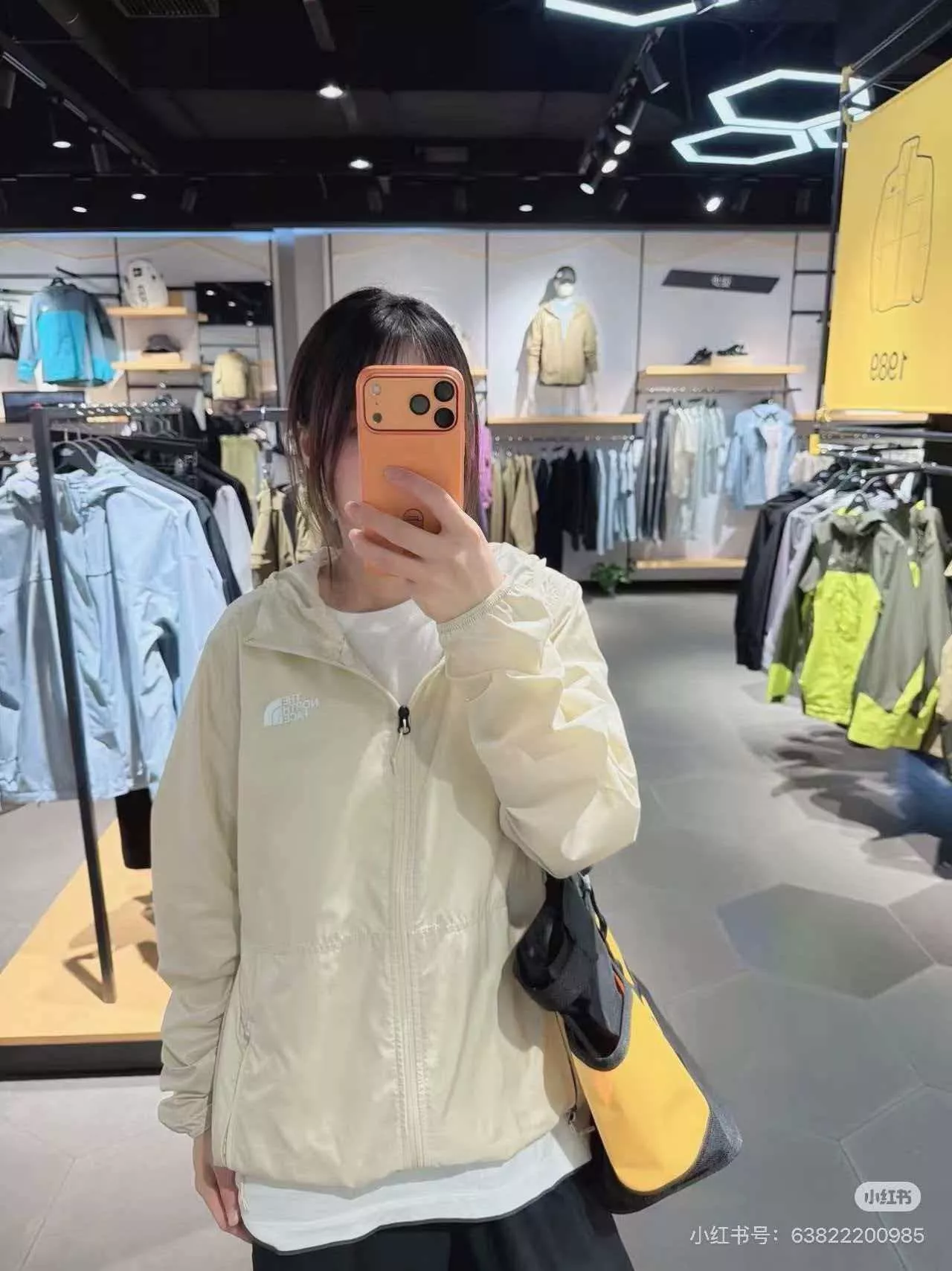 노스페이스 아웃도어 경량 후드 바람막이 상세 이미지 22