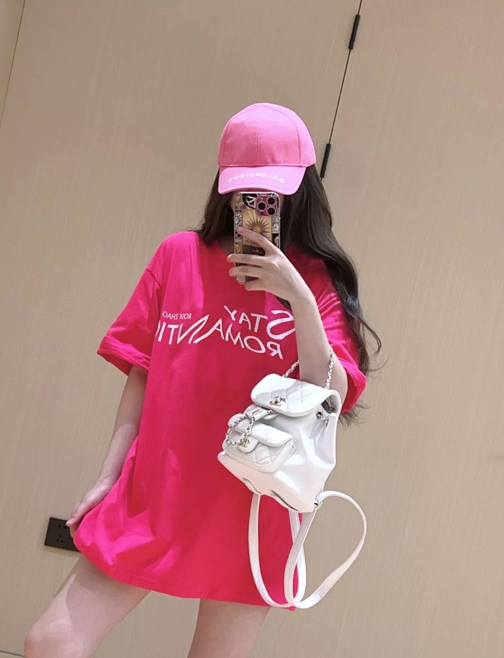 노브랜드 콘서트 무드 라즈베리 컬러 반팔 티 상세 이미지 25
