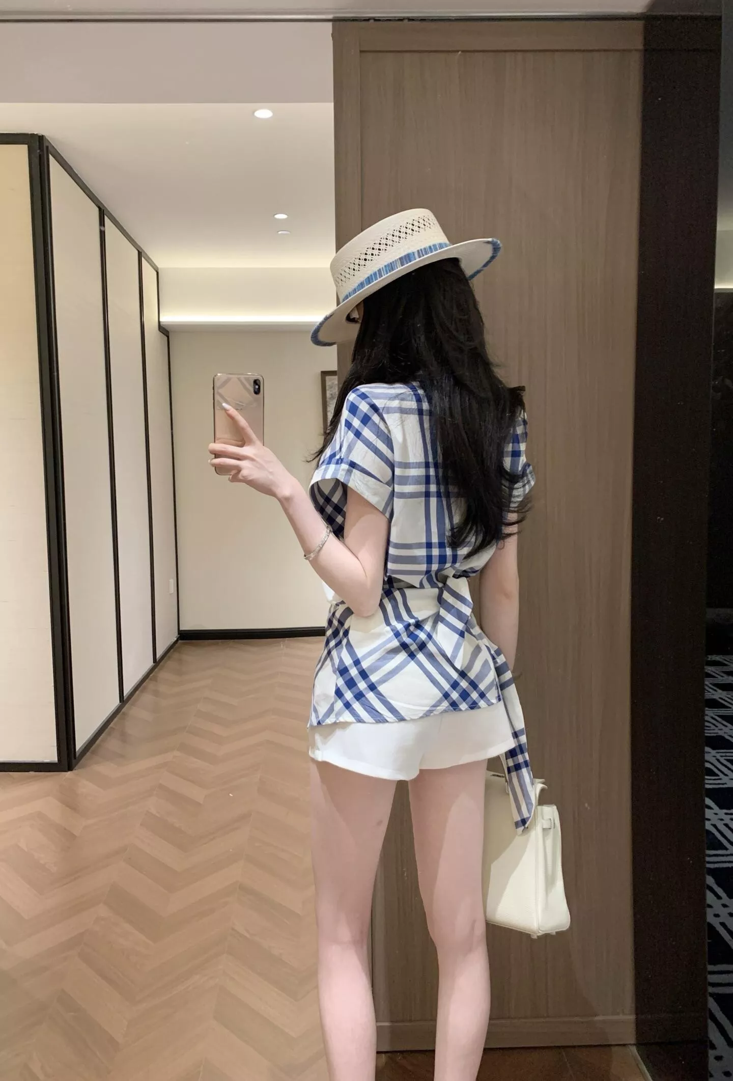 버버리 자수 체크 허리 스트랩 셔츠 상세 이미지 27