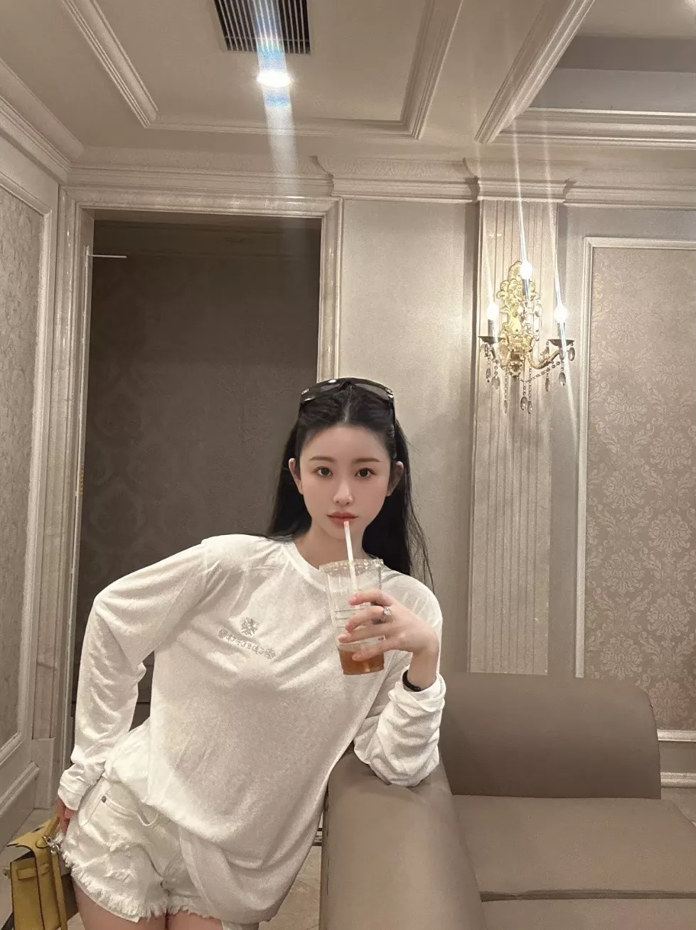 크롬하츠 크로스 장식 텐셀 썬커버 티셔츠 상세 이미지 7