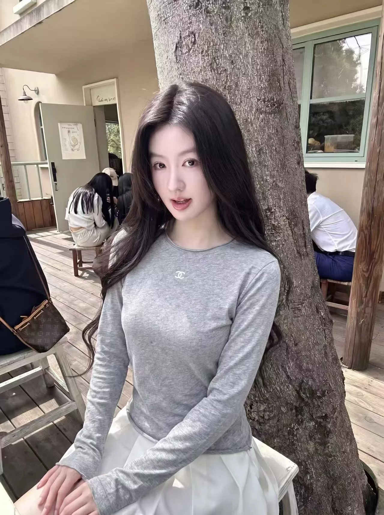 샤넬 로고 프린트 슬림 롱슬리브 탑 상세 이미지 20