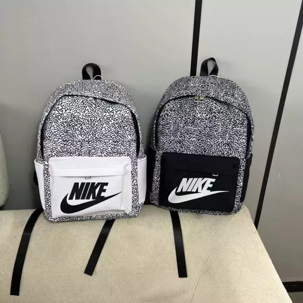나이키 스우시 포인트 글리터 백팩