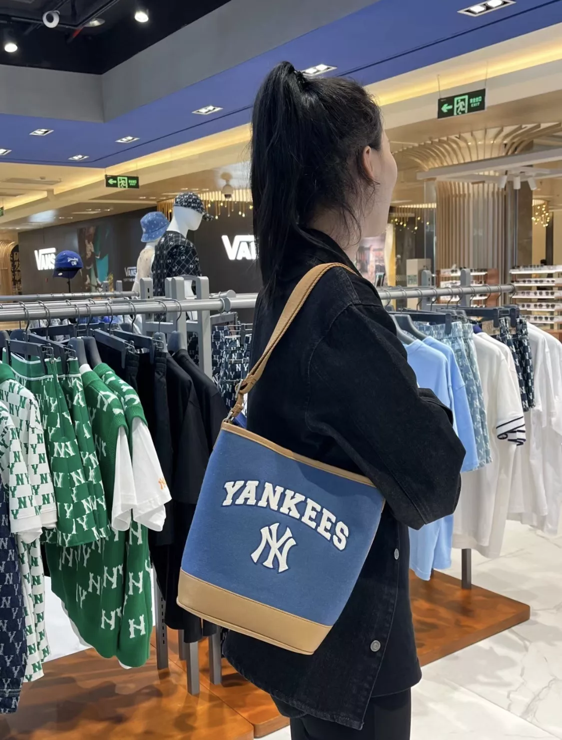 엠엘비 레트로 무드 자수 캔버스 숄더 겸 크로스 가방 상세 이미지 19