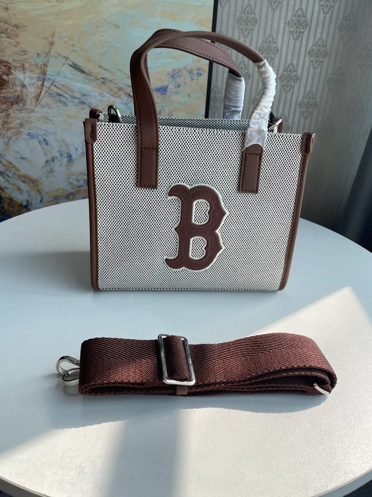 엠엘비 캔버스 자수 포인트 데일리 백 상세 이미지 3