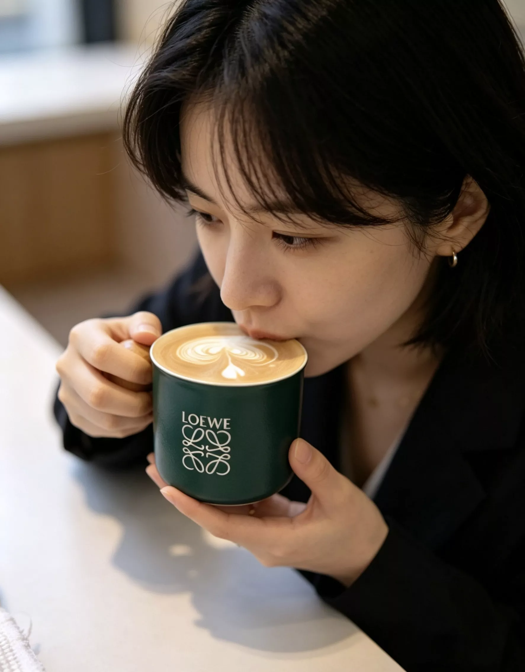 로에베 우드 핸들 세라믹 컵 구성 상세 이미지 55