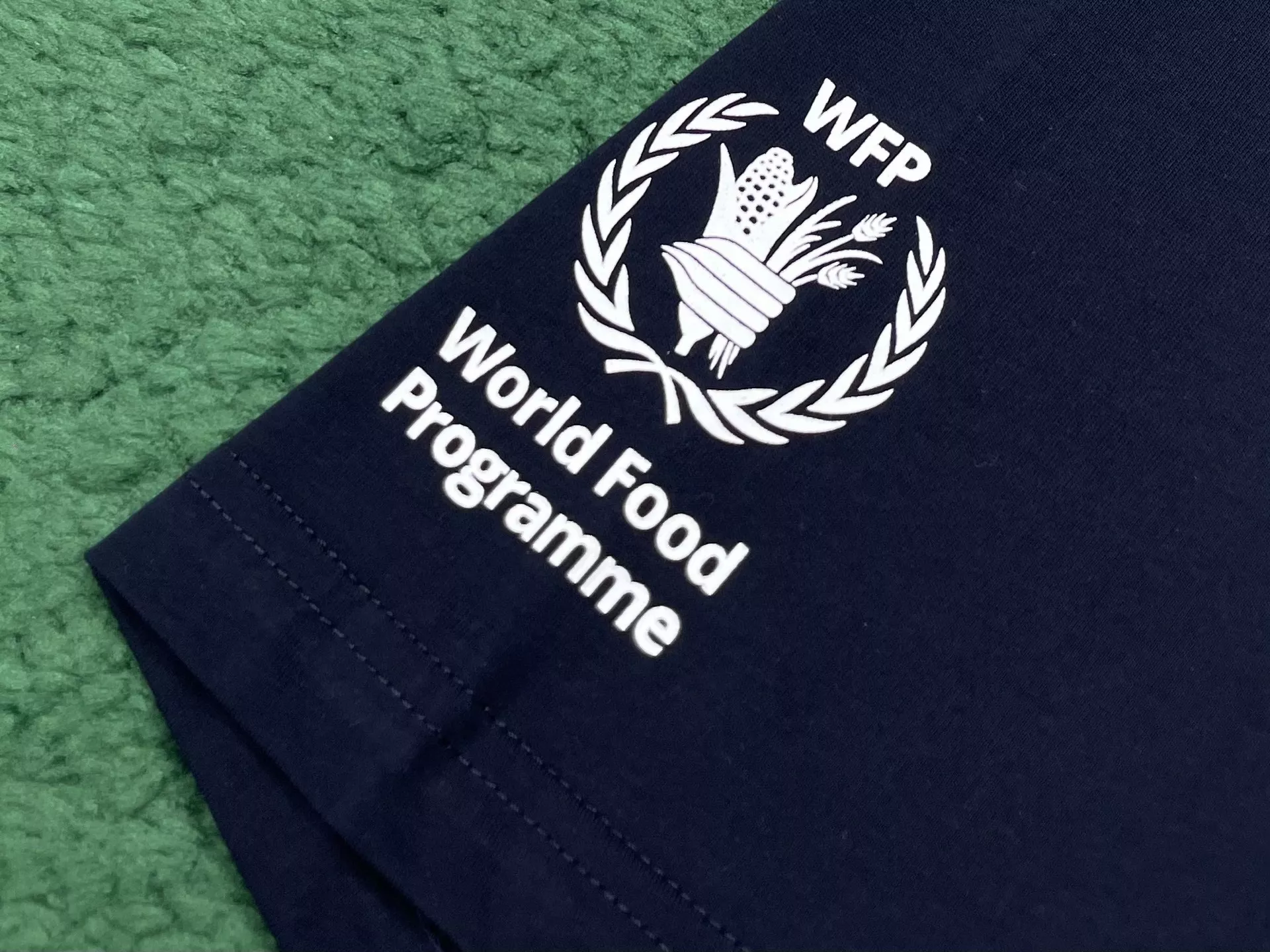 발렌시아가 WFP 프린팅 중간 핏 반팔 상의 상세 이미지 5