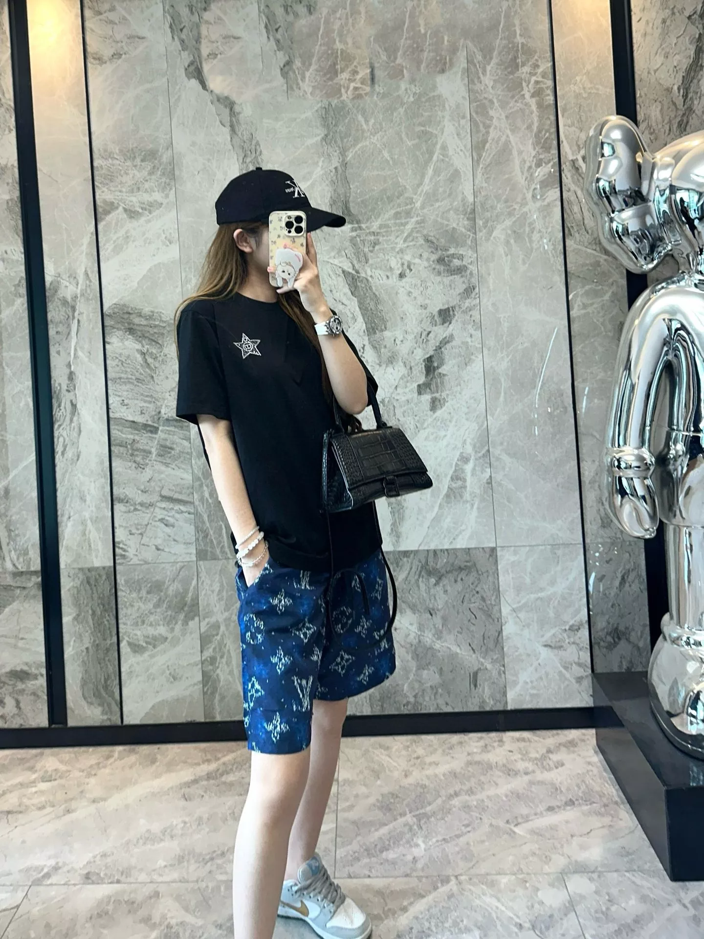 루이비통 모노그램 패턴 반바지 셋업 상세 이미지 14