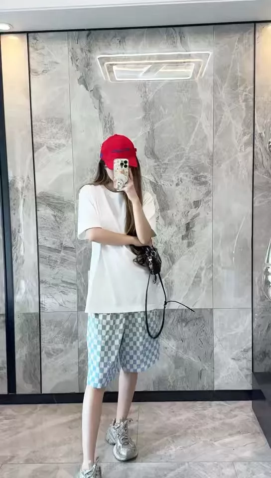 루이비통 그라데이션 다미에 패턴 쇼츠 상세 이미지 11