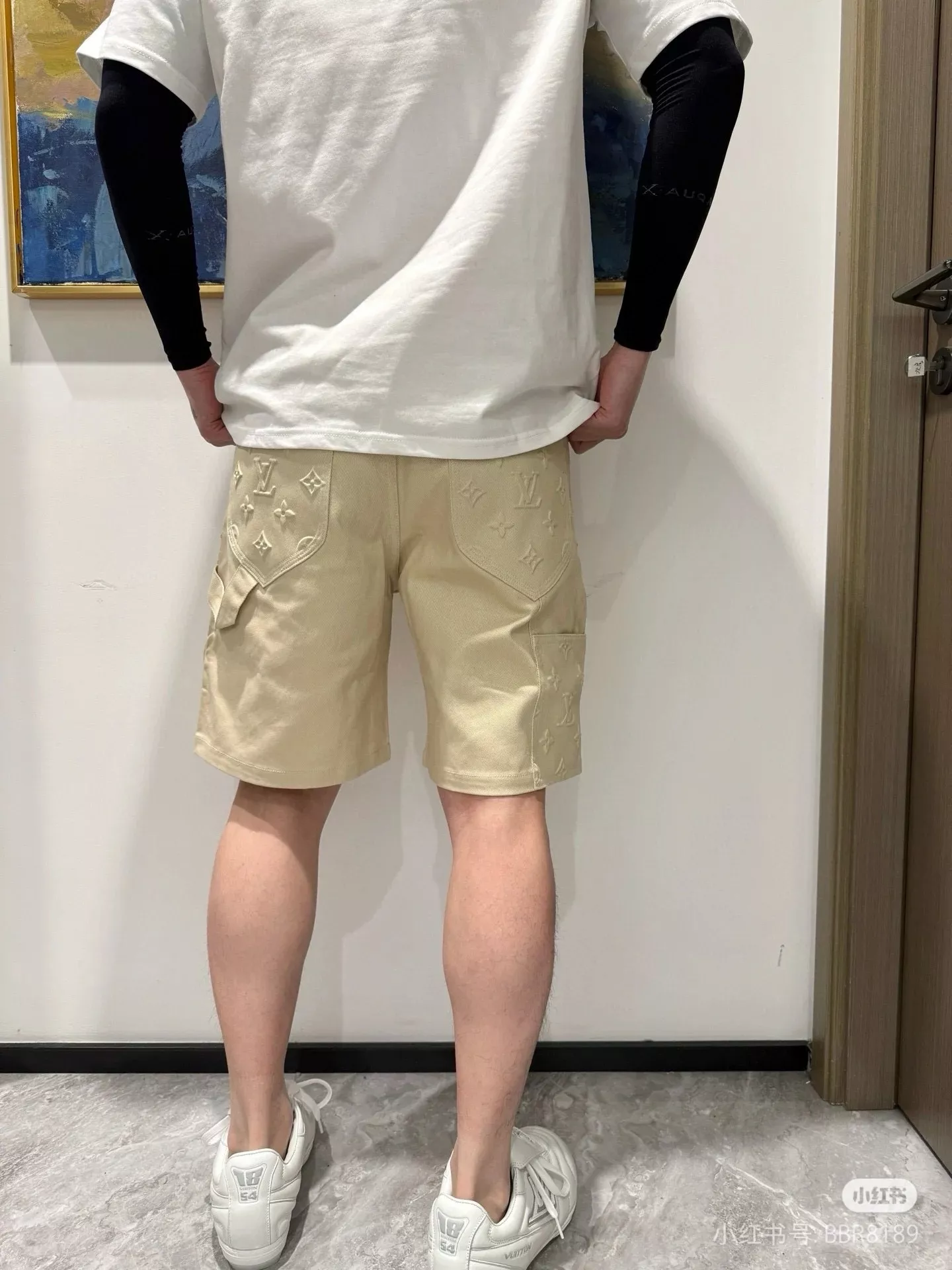 루이비통 모노그램 포인트 워싱 데님 반바지 상세 이미지 11