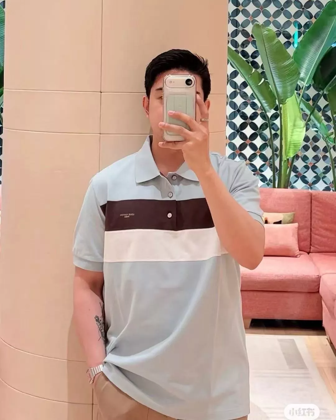 루이비통 배색 스트라이프 폴로 반소매 탑 상세 이미지 19