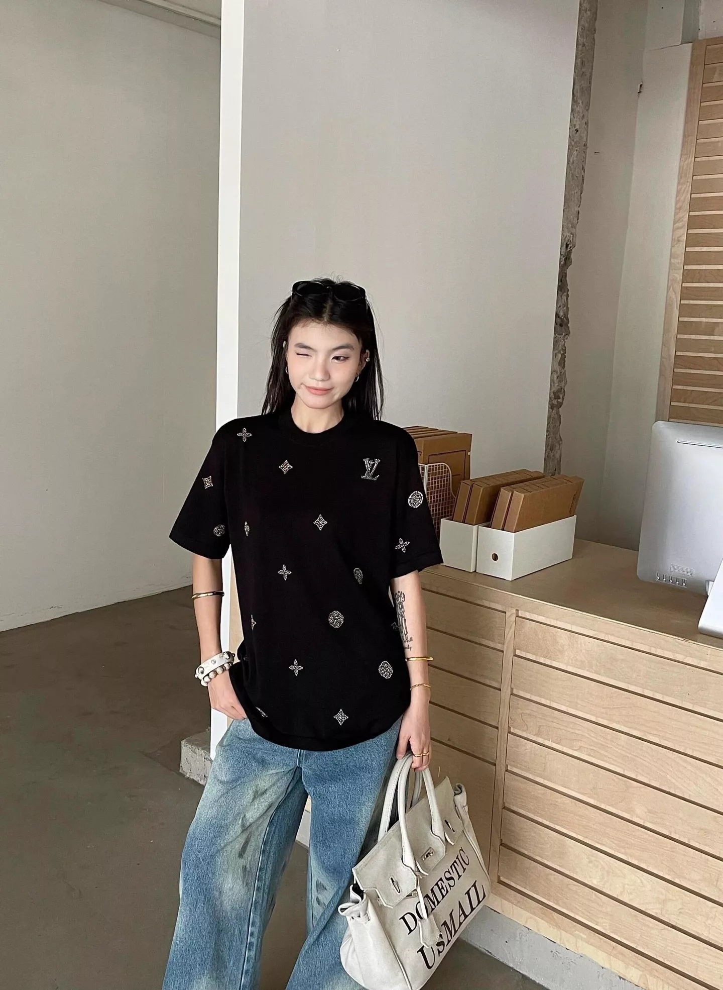루이비통 모노그램 핫픽스 반팔 니트 탑 상세 이미지 12