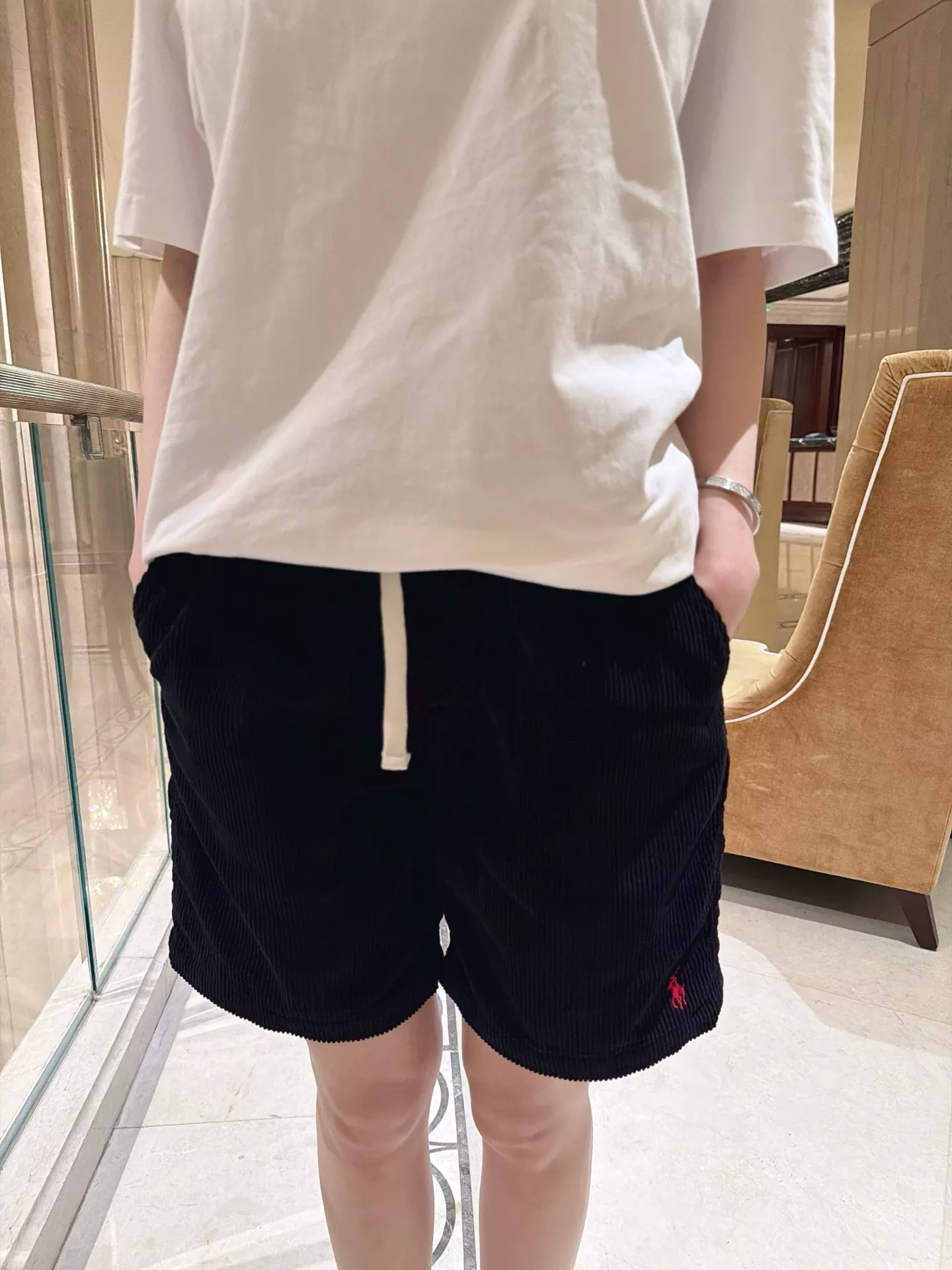 랄프로렌 클래식 포니 자수 린넨 혼방 반바지 상세 이미지 19