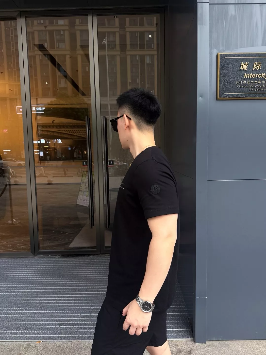 몽클레어 레터링 포인트 코튼 반팔 상의 상세 이미지 15