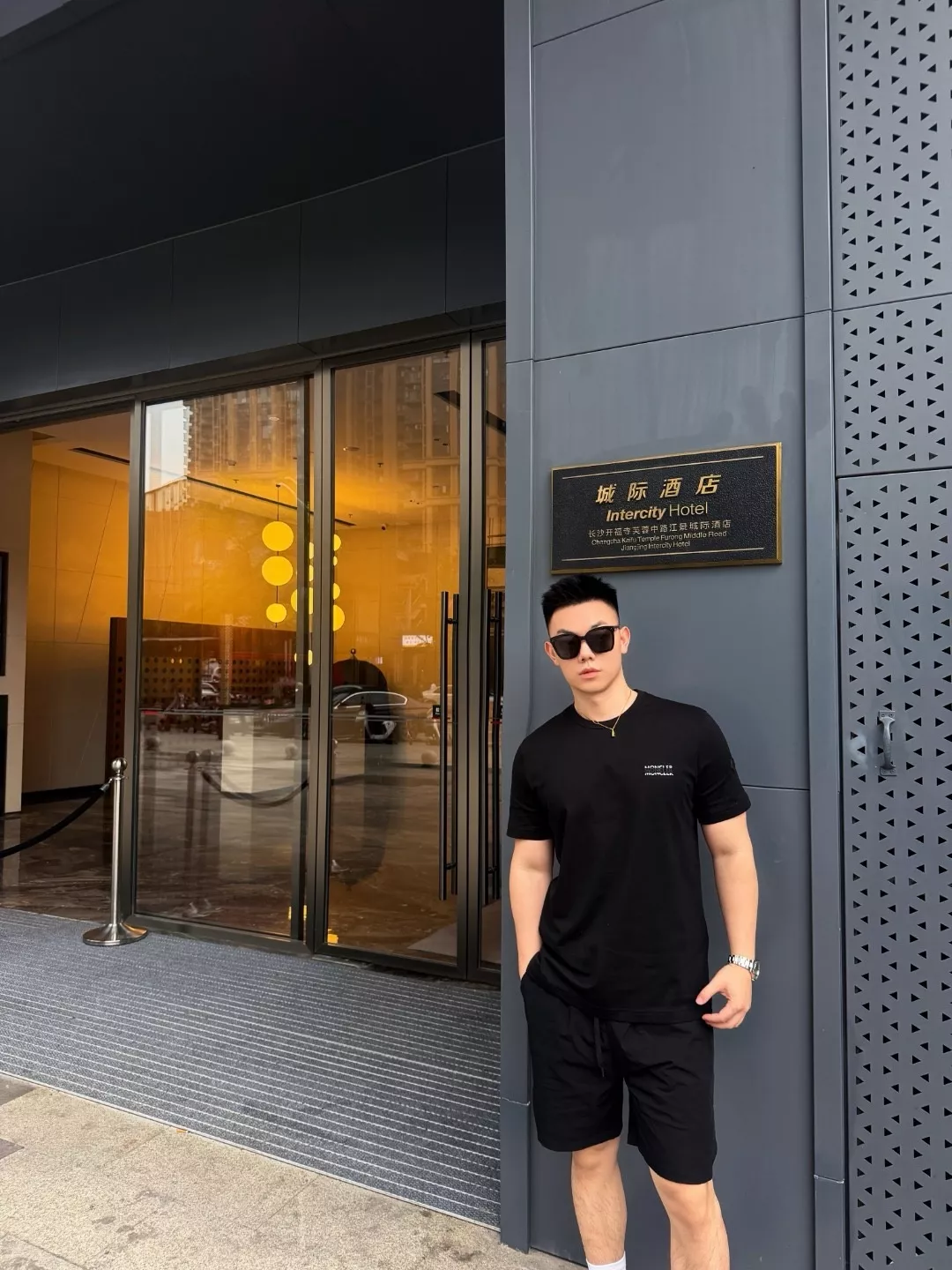 몽클레어 레터링 포인트 코튼 반팔 상의 상세 이미지 12