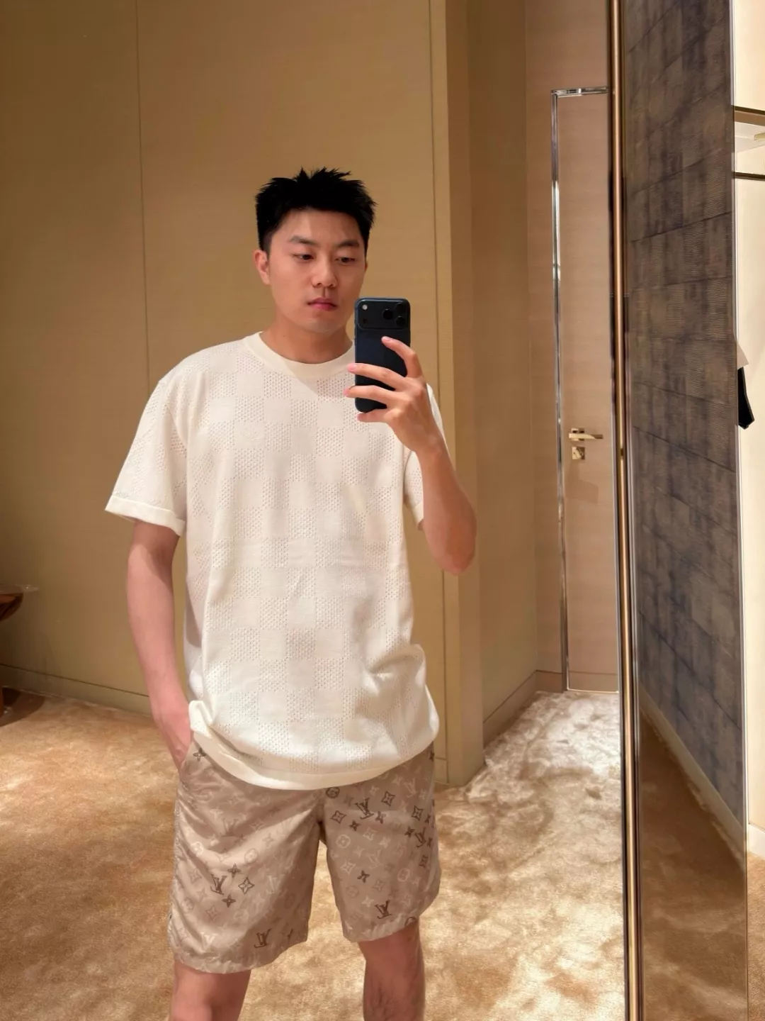 루이비통 모노그램 프린트 밴딩 비치 쇼츠 상세 이미지 18