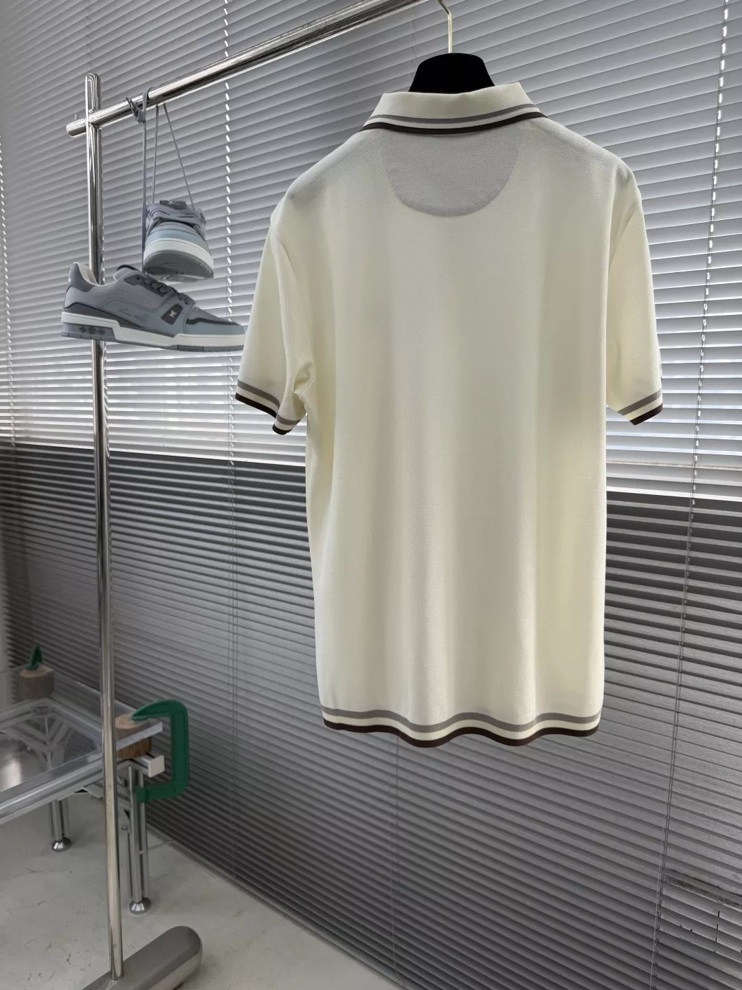 브루넬로쿠치넬리 자수 로고 포인트 피케 폴로 상의 상세 이미지 8