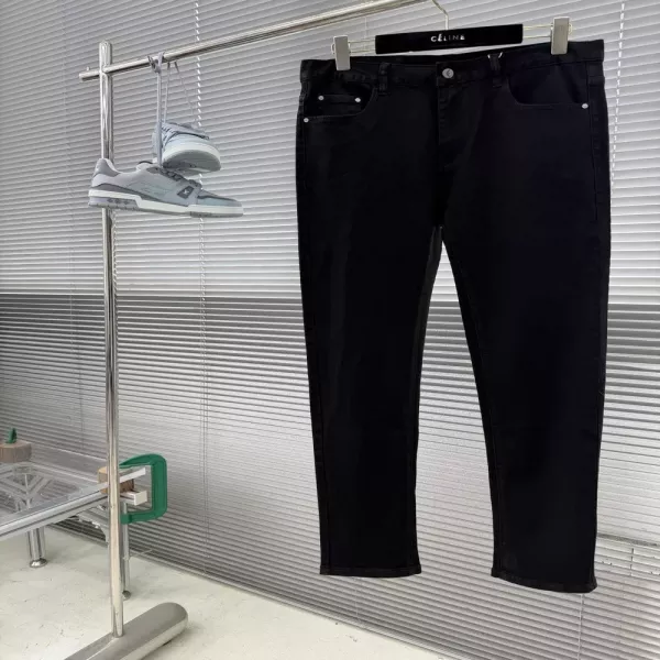 아르마니 워싱 디테일의 슬림 스트레이트 청바지