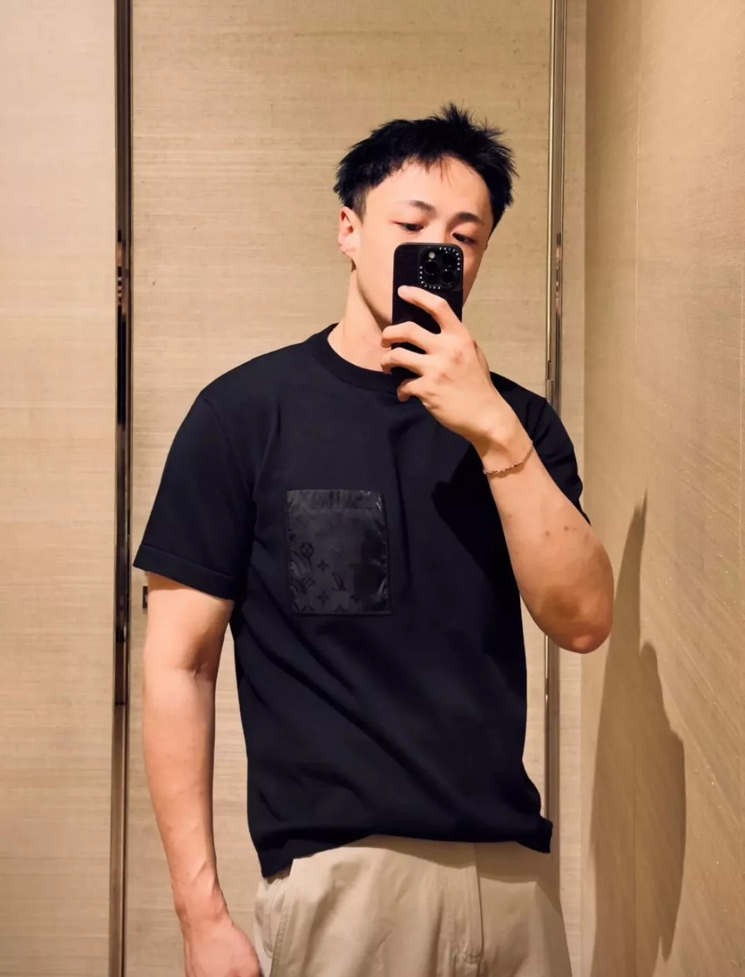 루이비통 라운드넥 코튼 니트 반소매 탑 상세 이미지 23