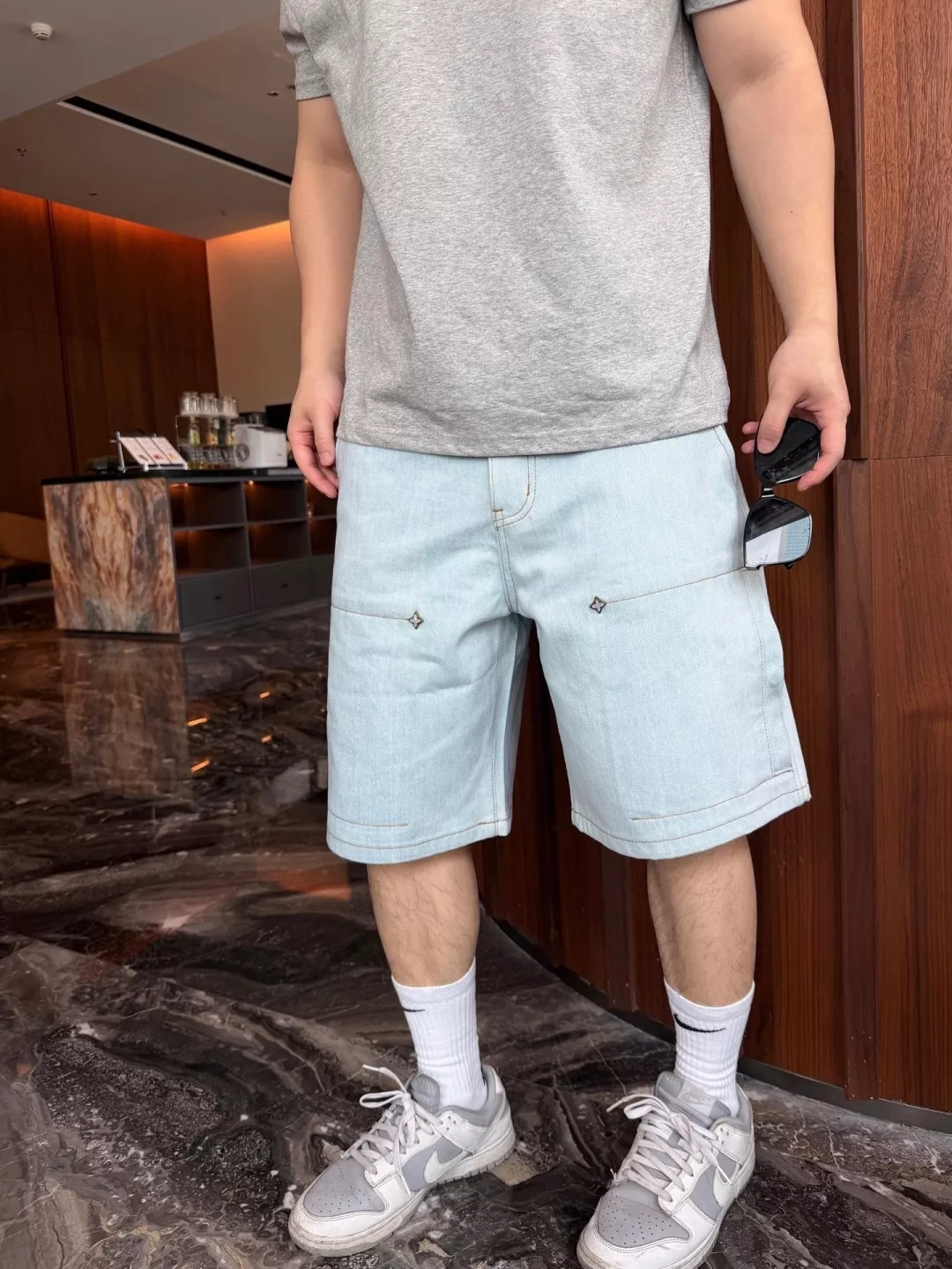 루이비통 워싱 데님 버뮤다 팬츠 상세 이미지 26