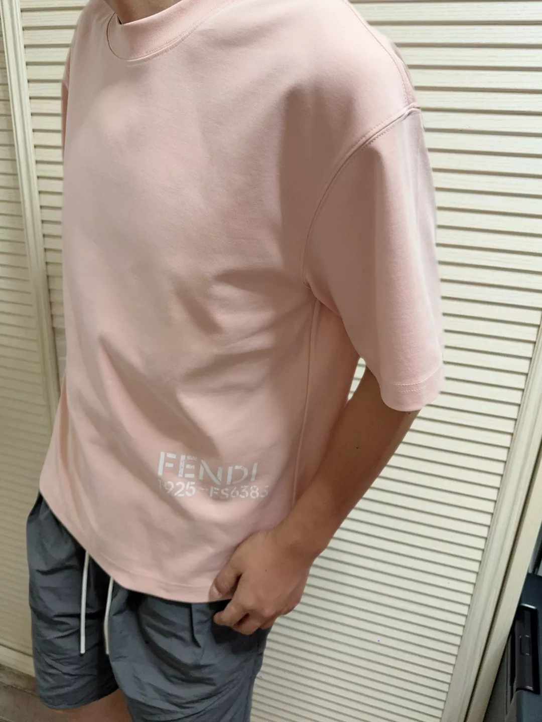 펜디 빈티지 로고 프린트 반팔 상의 상세 이미지 19