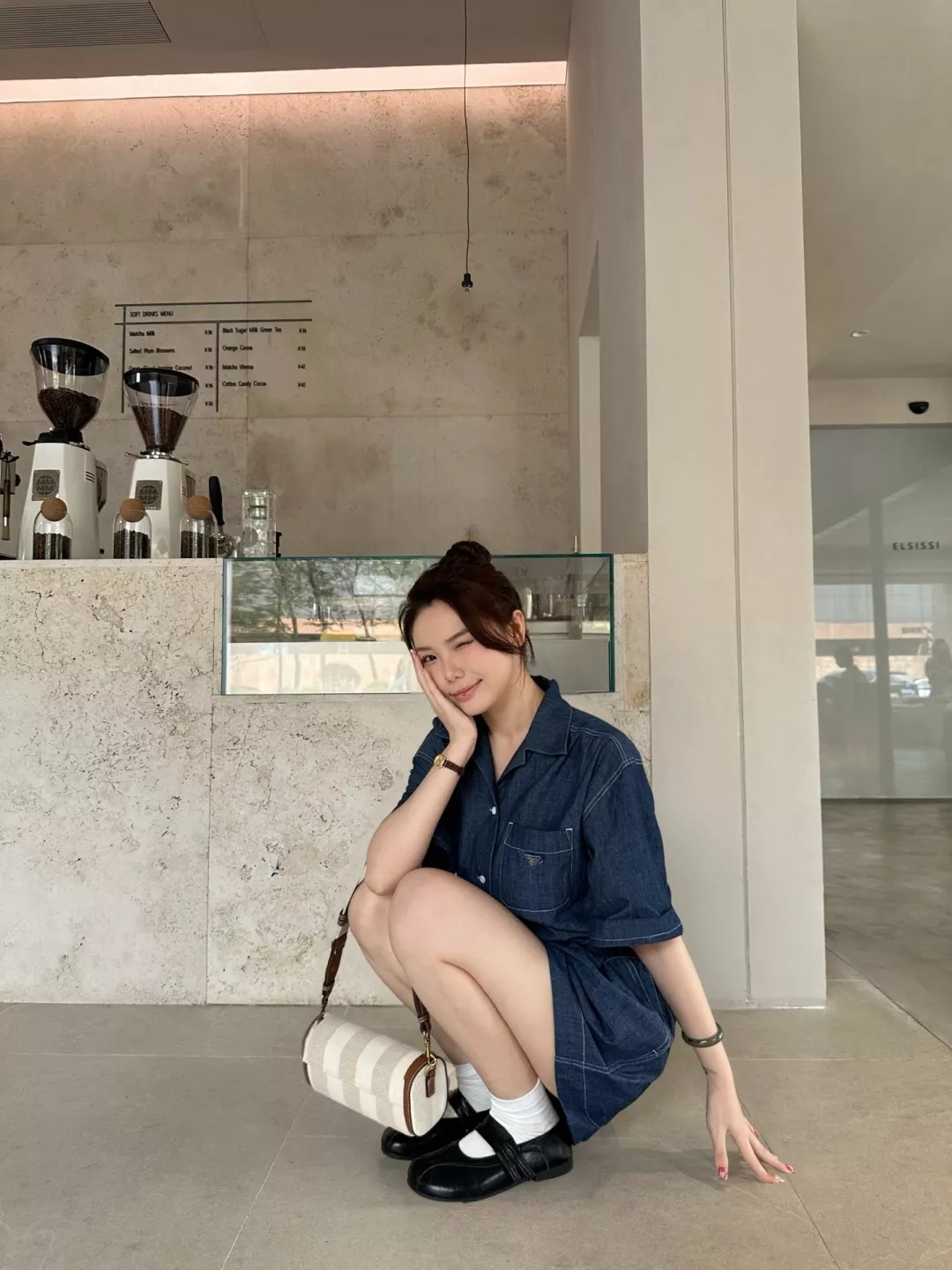 프라다 메탈 삼각 로고 데님 쇼츠 올인원 상세 이미지 27