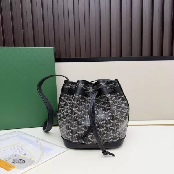 고야드 프티 플로 모듈형 드로스트링 가방