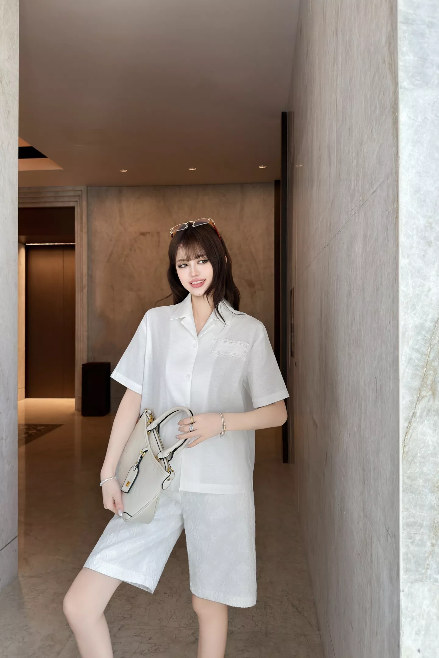 로로피아나 화이트 린넨 쿠바카라 반팔 셔츠 상세 이미지 39