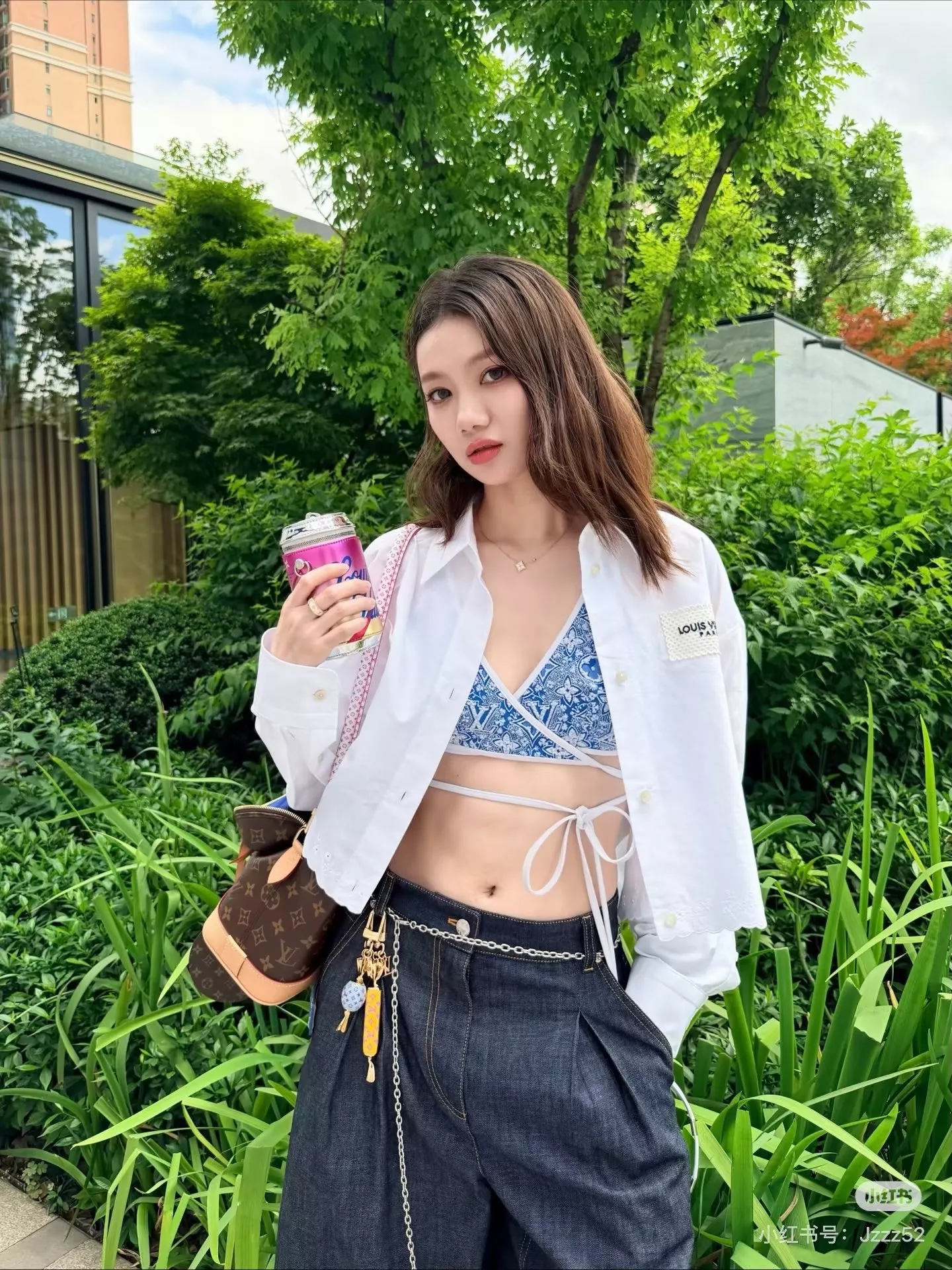 로에베 크롭 기장의 화이트 코튼 셔츠 상세 이미지 42