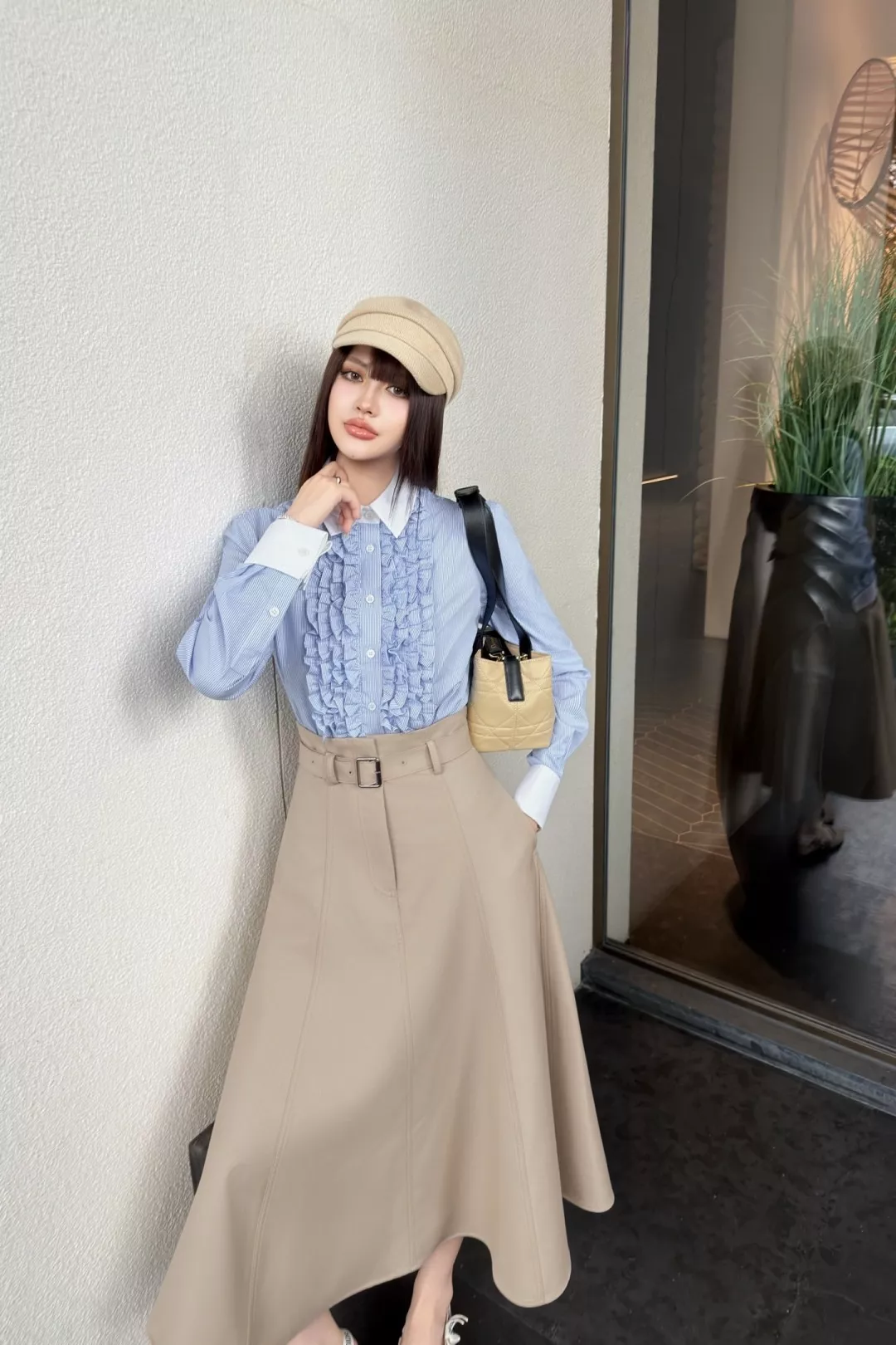 디올 블루 화이트 스트라이프 프릴 포인트 셔츠 상세 이미지 36