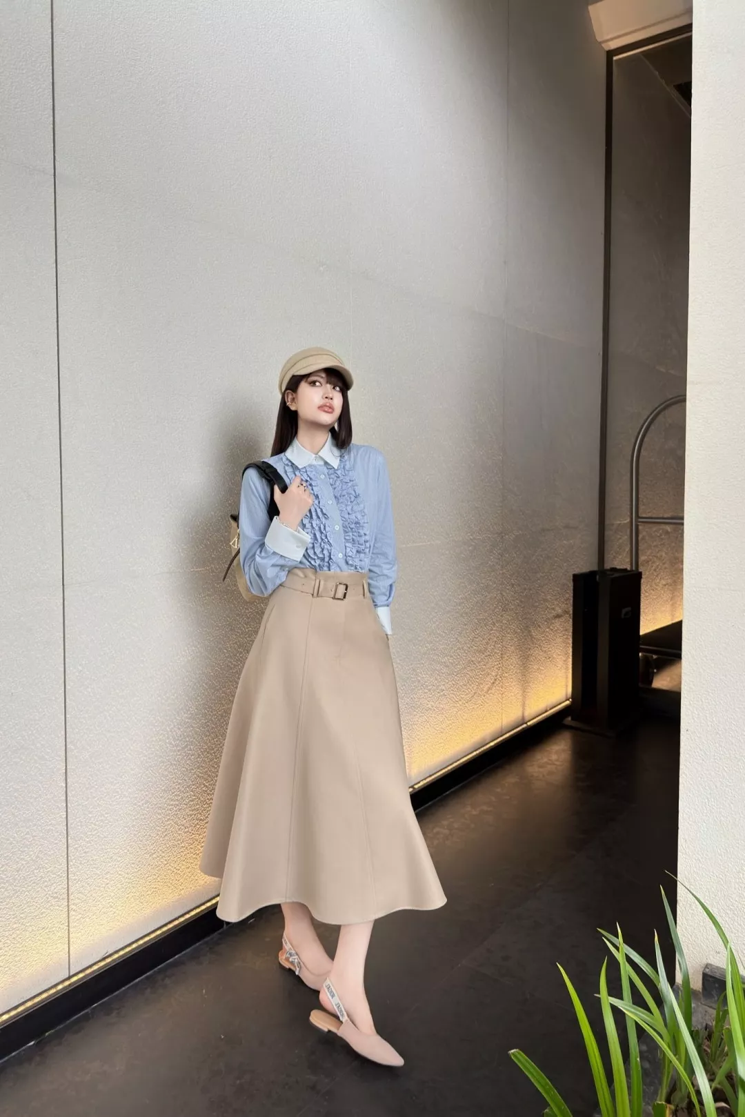 디올 블루 화이트 스트라이프 프릴 포인트 셔츠 상세 이미지 39