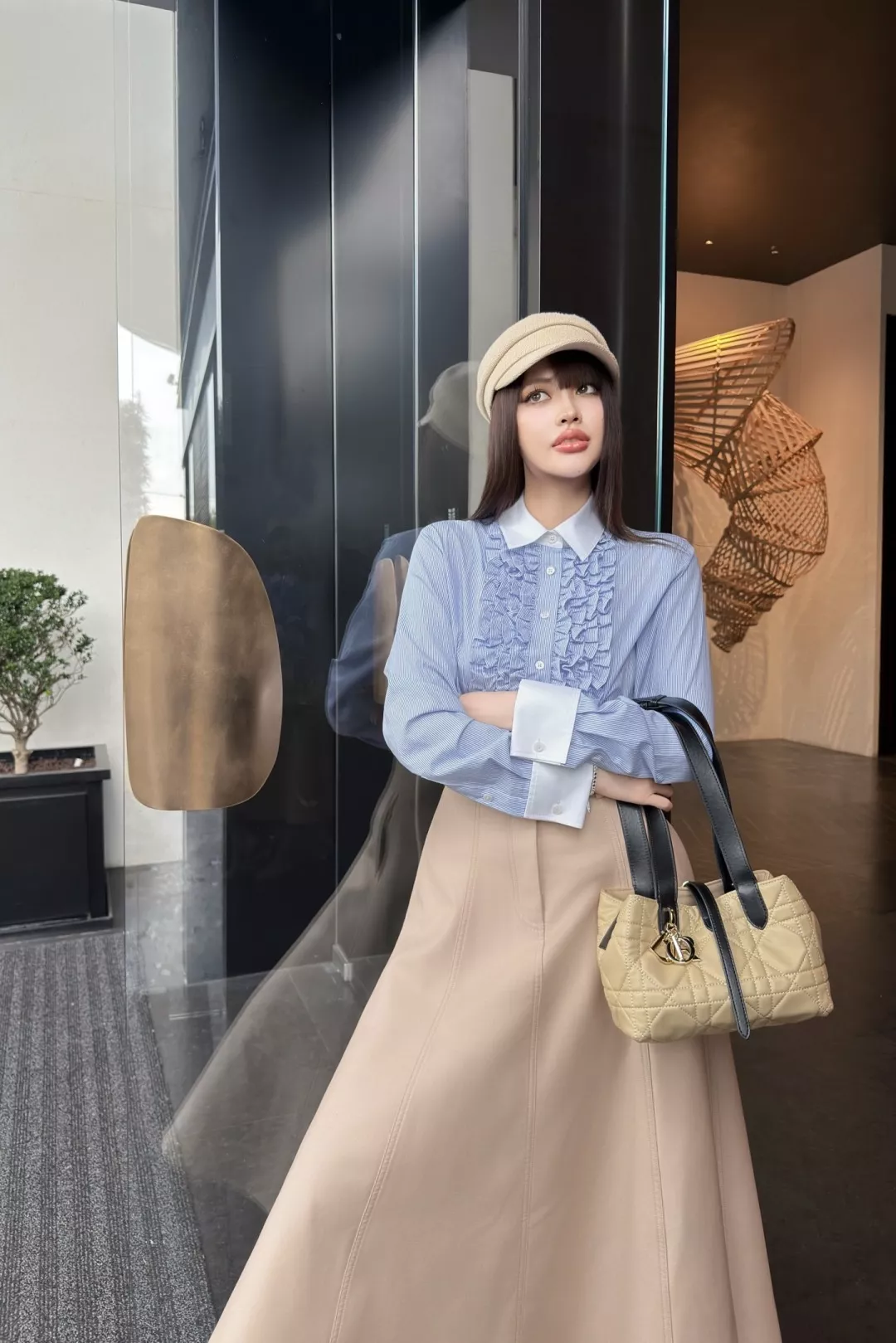 디올 블루 화이트 스트라이프 프릴 포인트 셔츠 상세 이미지 33