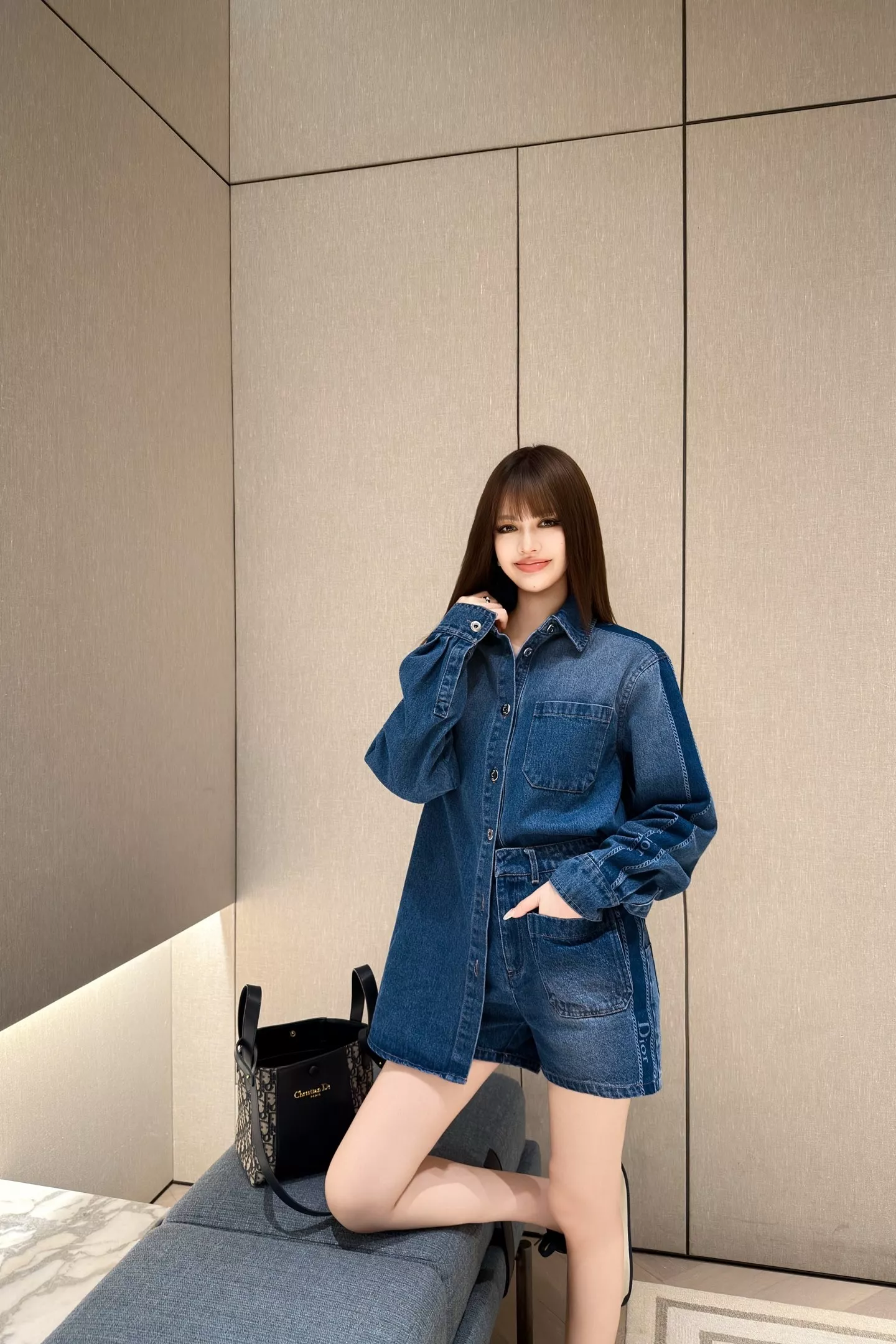 디올 하이웨이스트 워싱 데님 쇼츠 상세 이미지 12