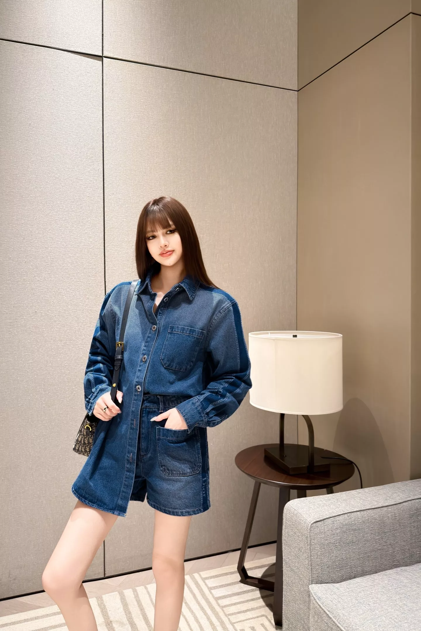 디올 하이웨이스트 워싱 데님 쇼츠 상세 이미지 14