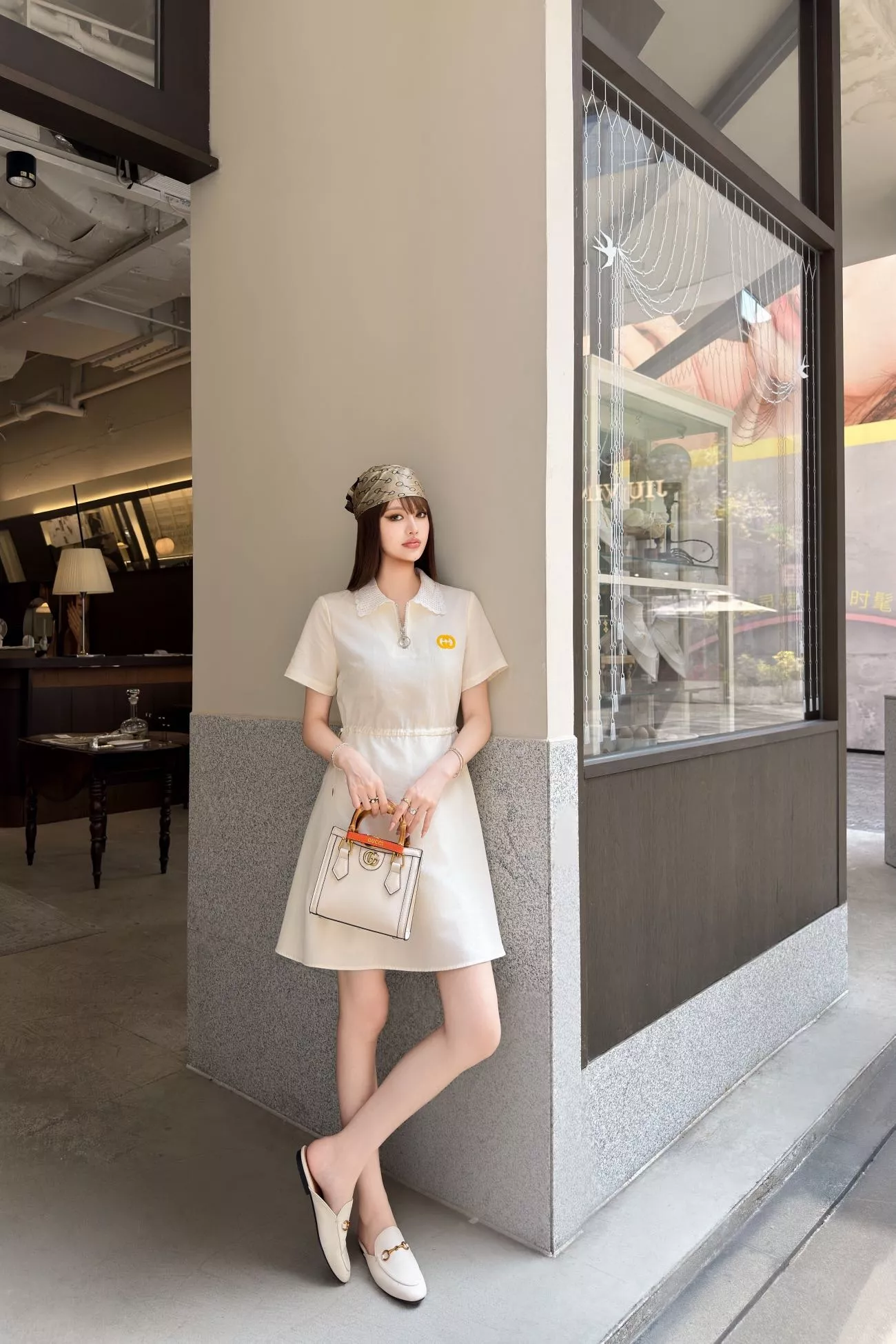 구찌 자수 포인트 세일러 칼라 드레스 상세 이미지 13