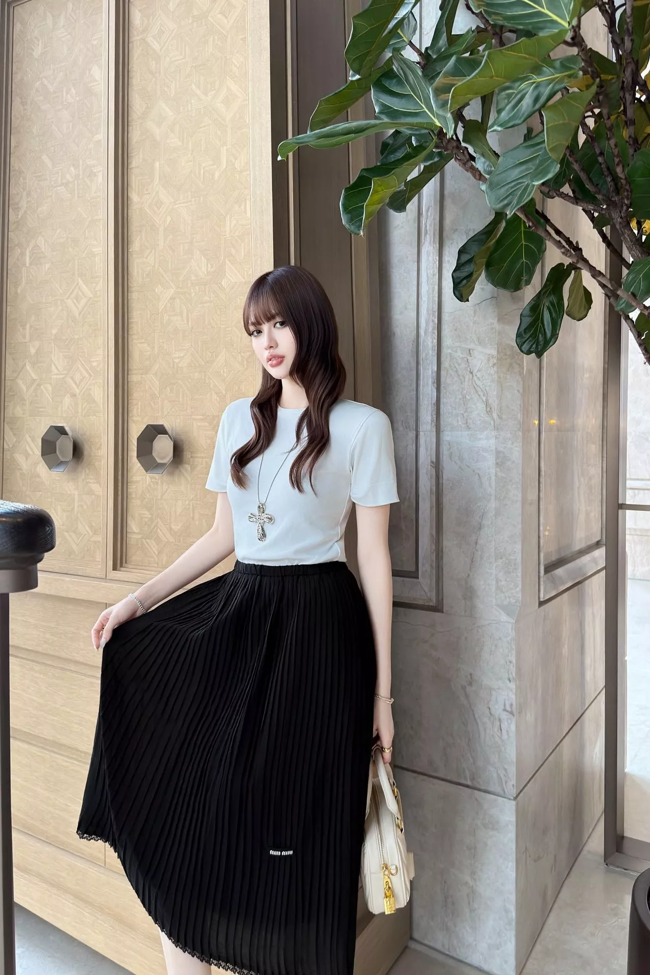 미우미우 잔주름 플리츠 밴딩 스커트 상세 이미지 27